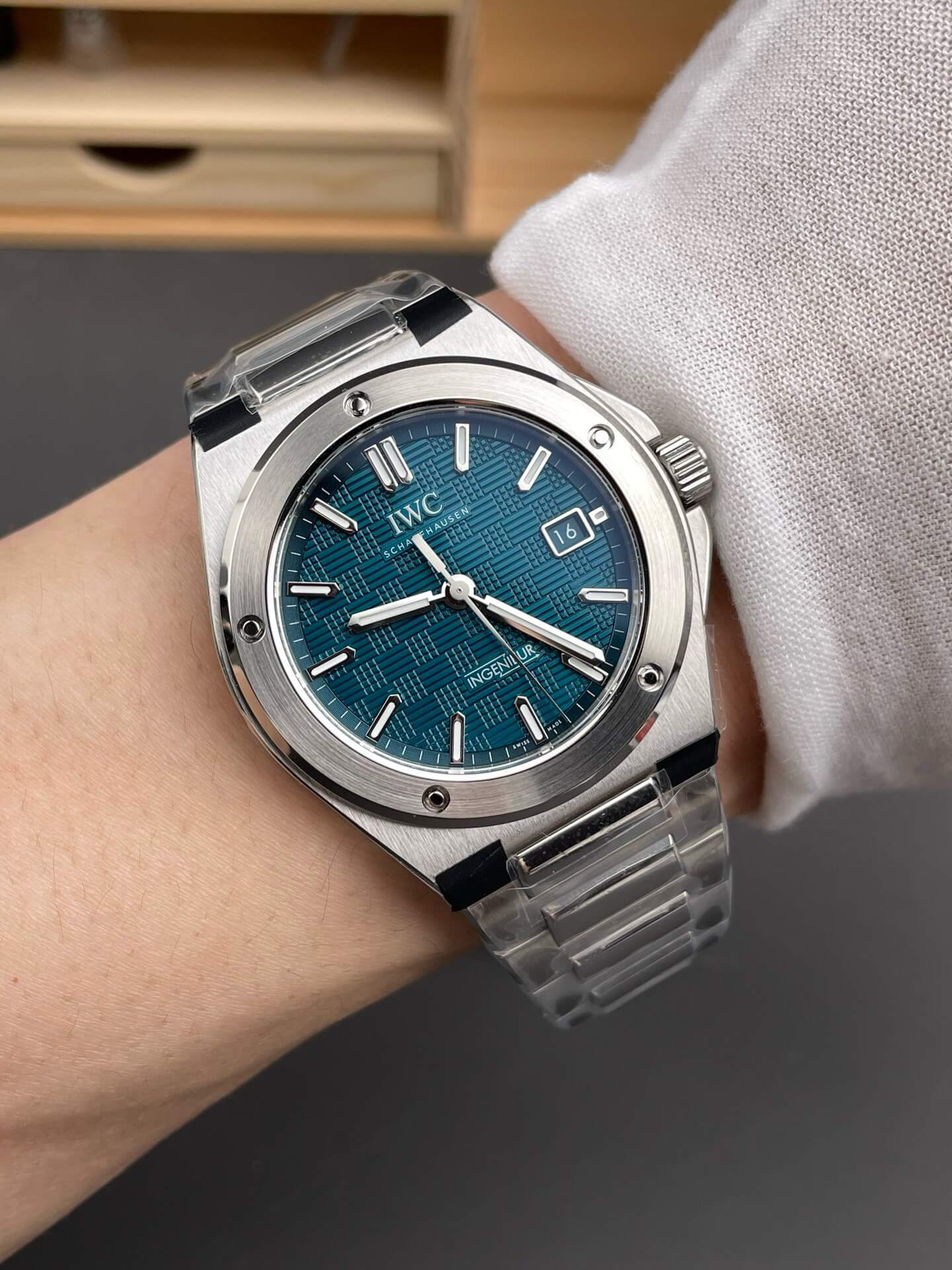 IWC Replica Ingenieur Automatic 40 Super Clone Watch IW328903 IWC Replica Ingenieur Automatic 40 Super Clone Watch IW328903