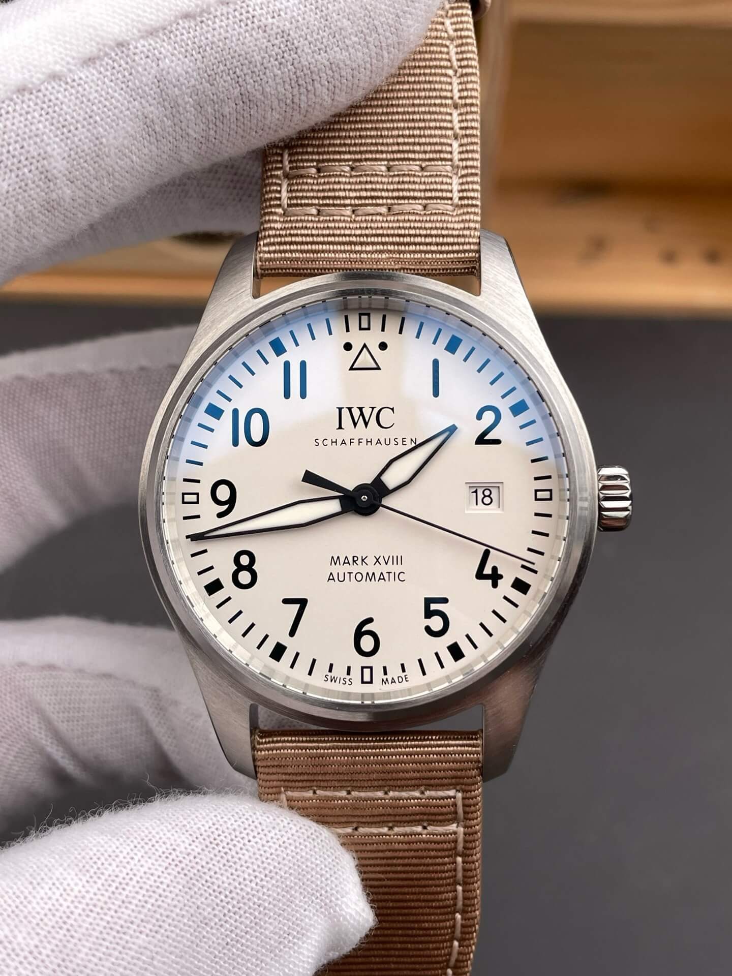 IWC Replica Pilot Mark XVIII Super Clone Watch IW327017 IWC Replica Pilot Mark XVIII Super Clone Watch IW327017