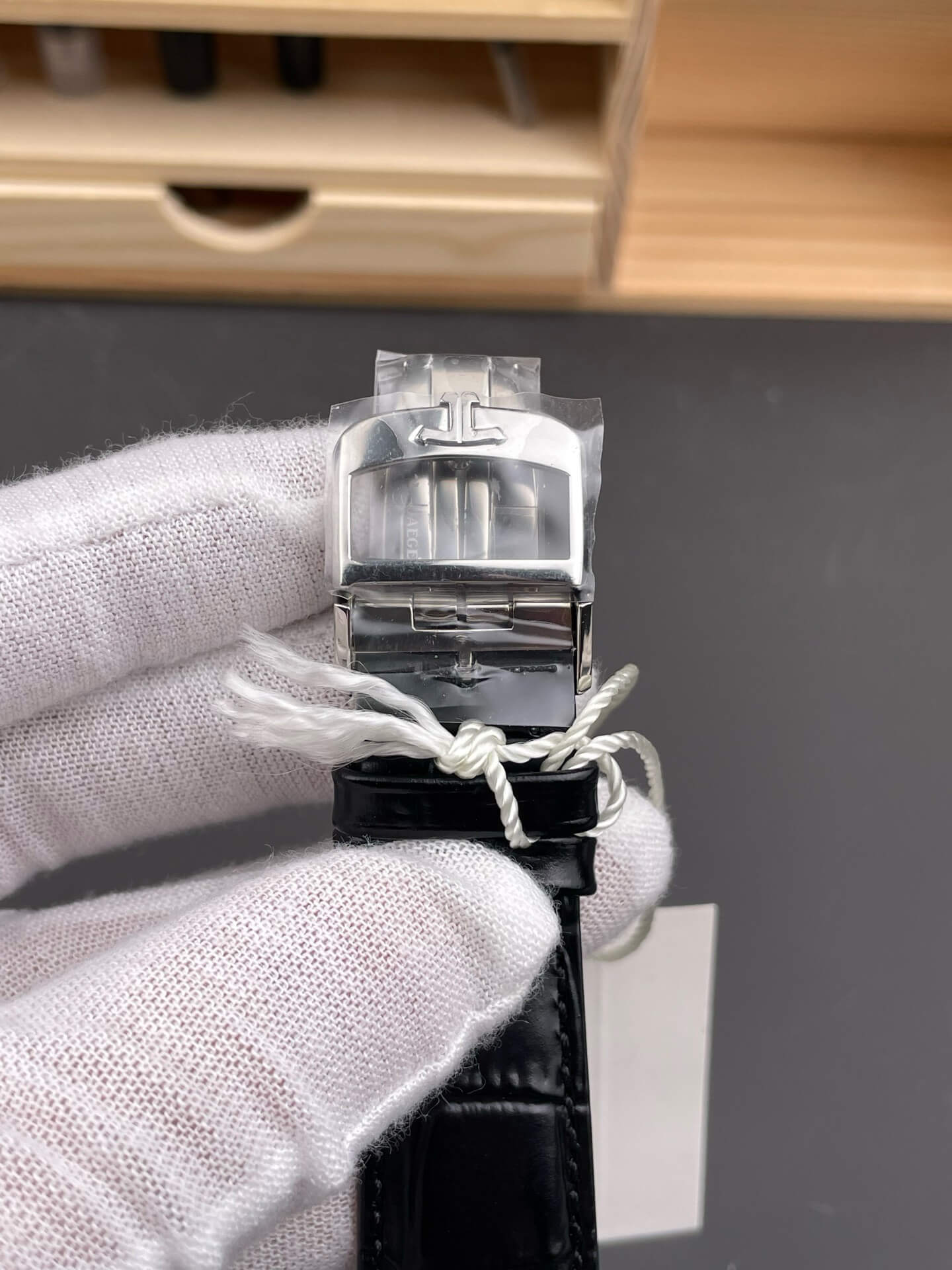 Jaeger-LeCoultre Replica Master Ultra Thin Moon Super Clone Watch Q1248421 Jaeger-LeCoultre Replica Master Ultra Thin Moon Super Clone Watch Q1248421