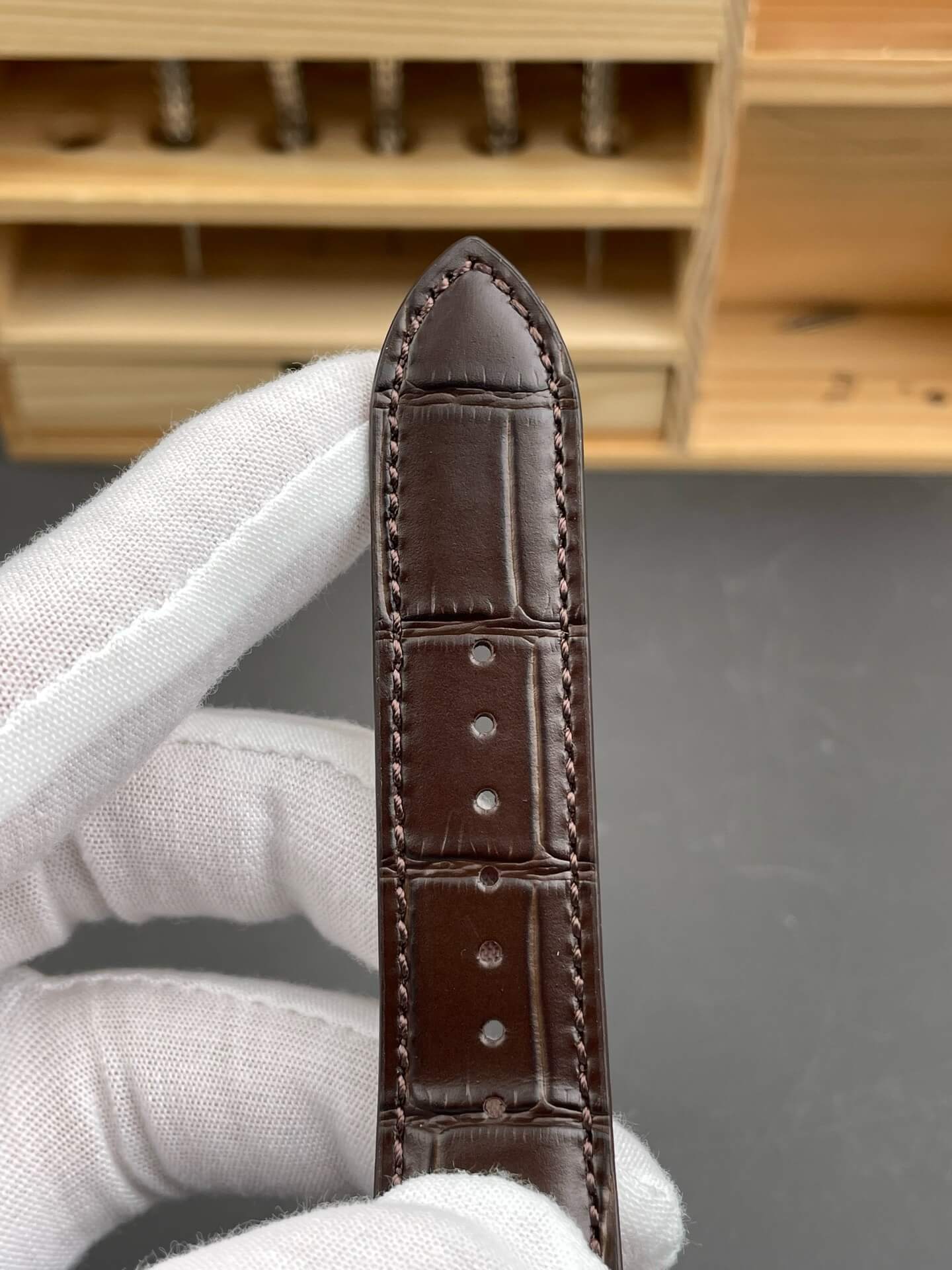 Jaeger-LeCoultre Replica Master Ultra Thin Moon Super Clone Watch Q1362510 Jaeger-LeCoultre Replica Master Ultra Thin Moon Super Clone Watch Q1362510