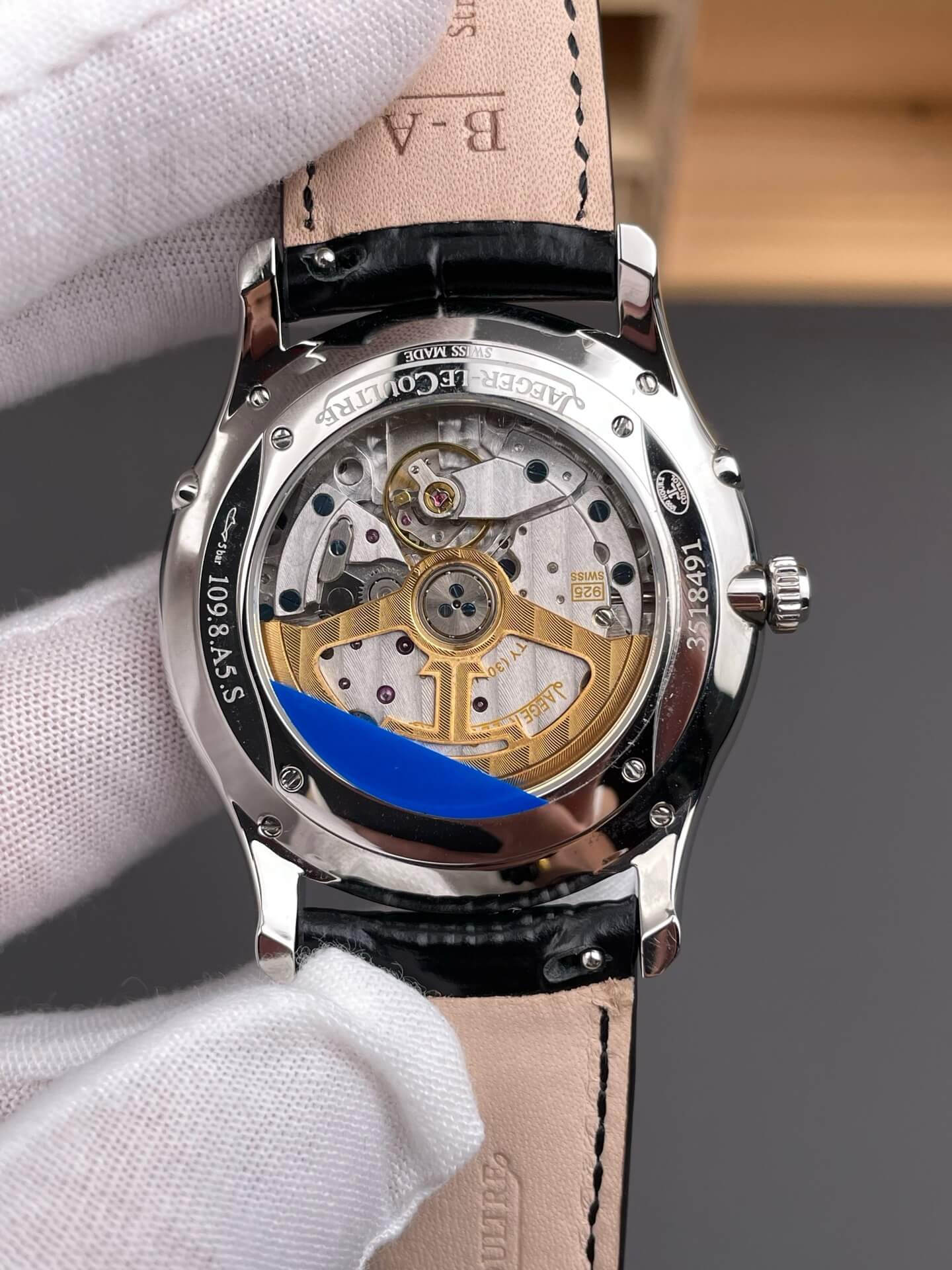 Jaeger-LeCoultre Replica Master Ultra Thin Moon Super Clone Watch Q1368471 Jaeger-LeCoultre Replica Master Ultra Thin Moon Super Clone Watch Q1368471