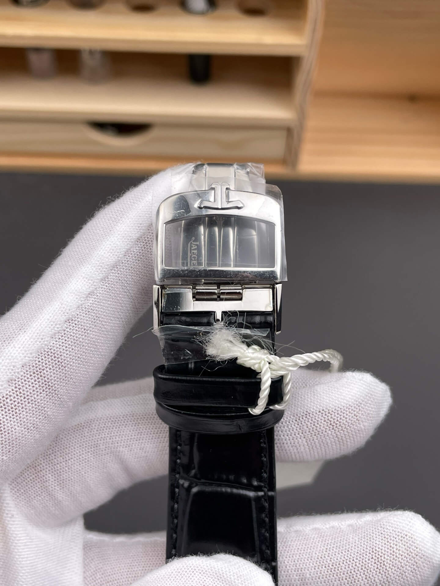 Jaeger-LeCoultre Replica Master Ultra Thin Moon Super Clone Watch Q1368471 Jaeger-LeCoultre Replica Master Ultra Thin Moon Super Clone Watch Q1368471