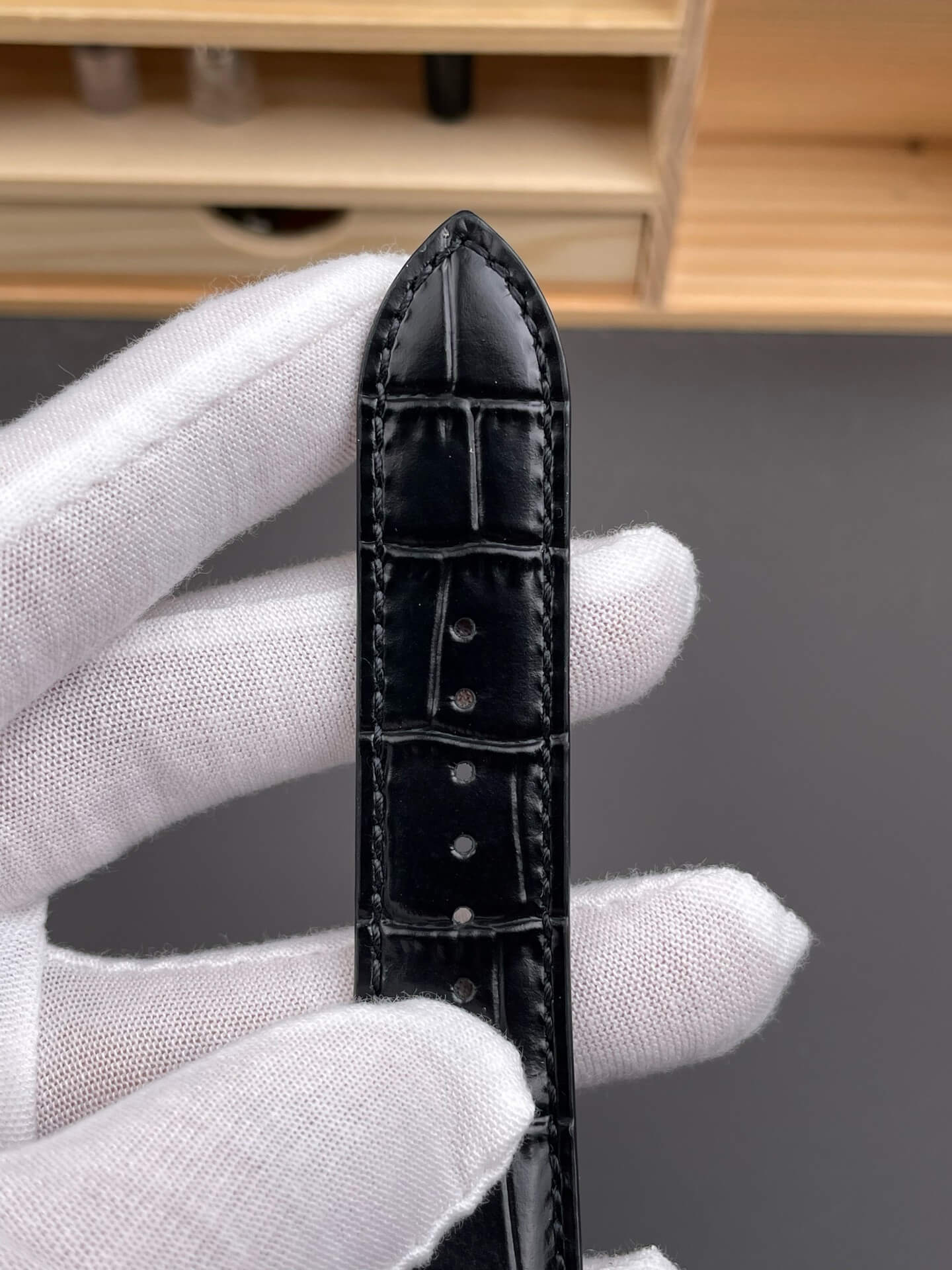 Jaeger-LeCoultre Replica Master Ultra Thin Moon Super Clone Watch Q1368471 Jaeger-LeCoultre Replica Master Ultra Thin Moon Super Clone Watch Q1368471