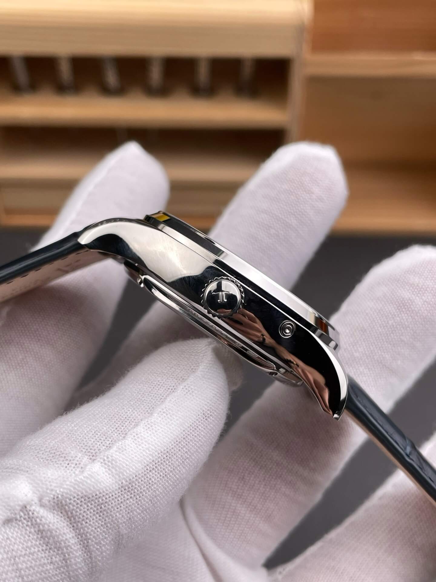 Jaeger-LeCoultre Replica Master Ultra Thin Tourbillon Enamel Super Clone Watch 13234E1