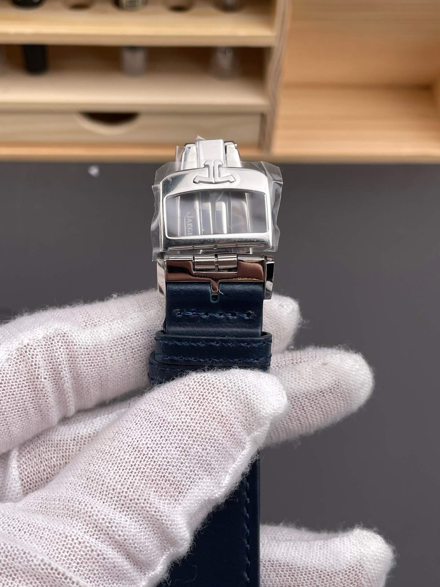 Jaeger-LeCoultre Replica Reverso Tribute Monoface Small Seconds Super Clone Watch Q397848J Jaeger-LeCoultre Replica Reverso Tribute Monoface Small Seconds Super Clone Watch Q397848J