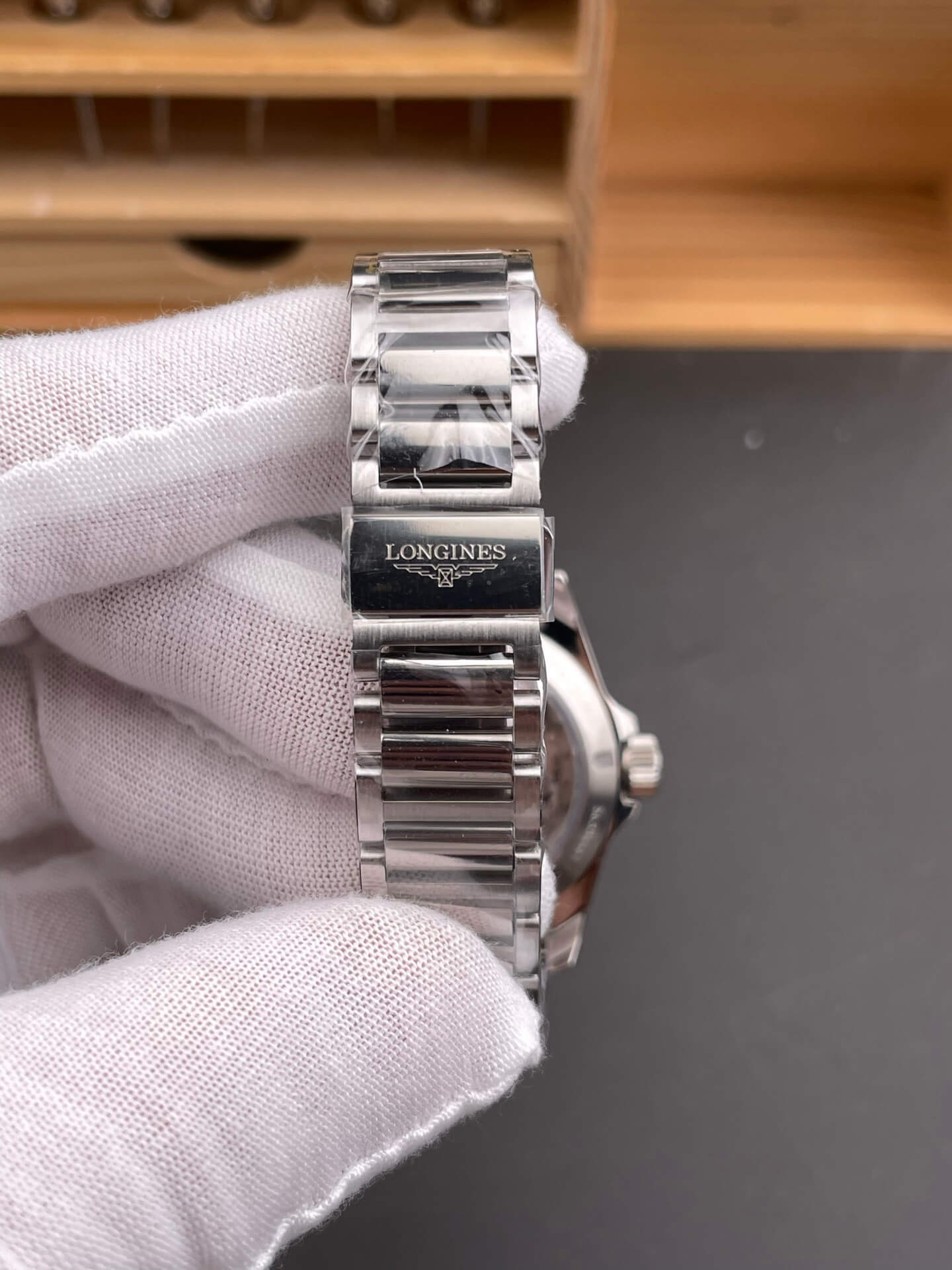 Longines Replica Conquest Super Clone Watch L3.430.4.02.6