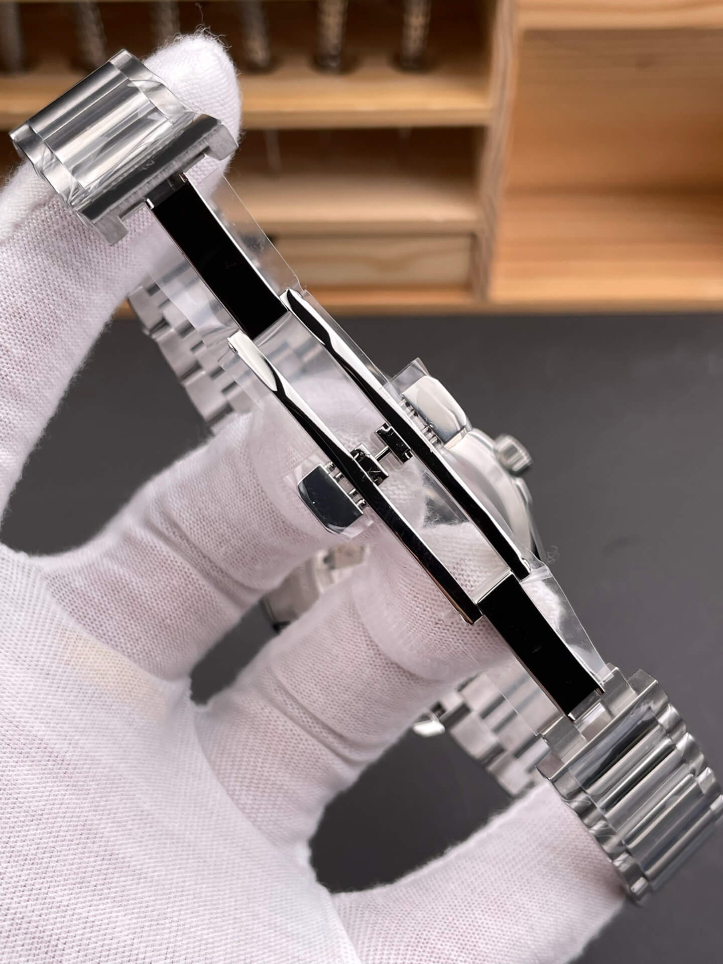 Longines Replica Conquest Super Clone Watch L3.830.4.02.6