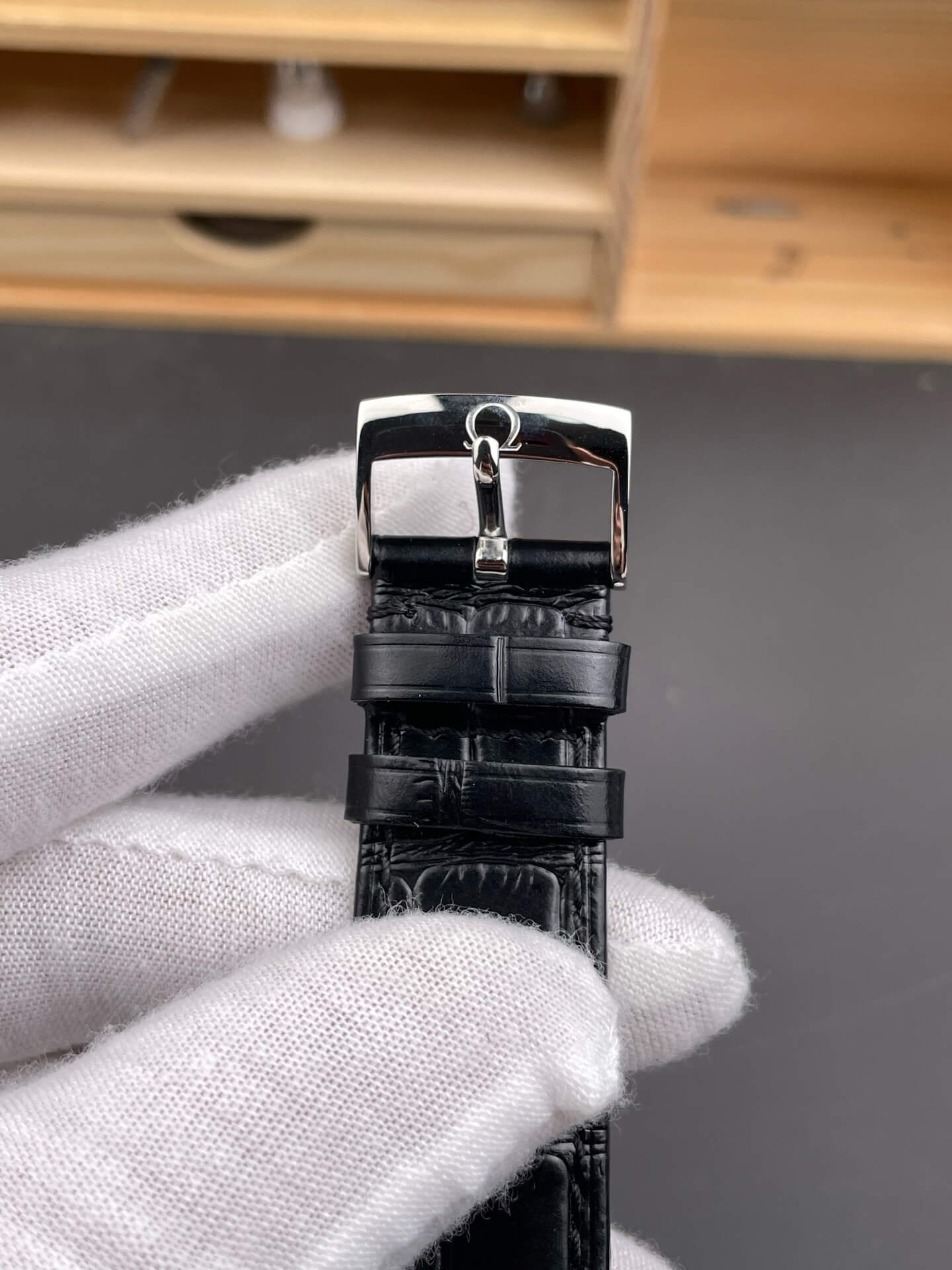 Omega Replica De Ville Prestige Super Clone Watch 42413402002003