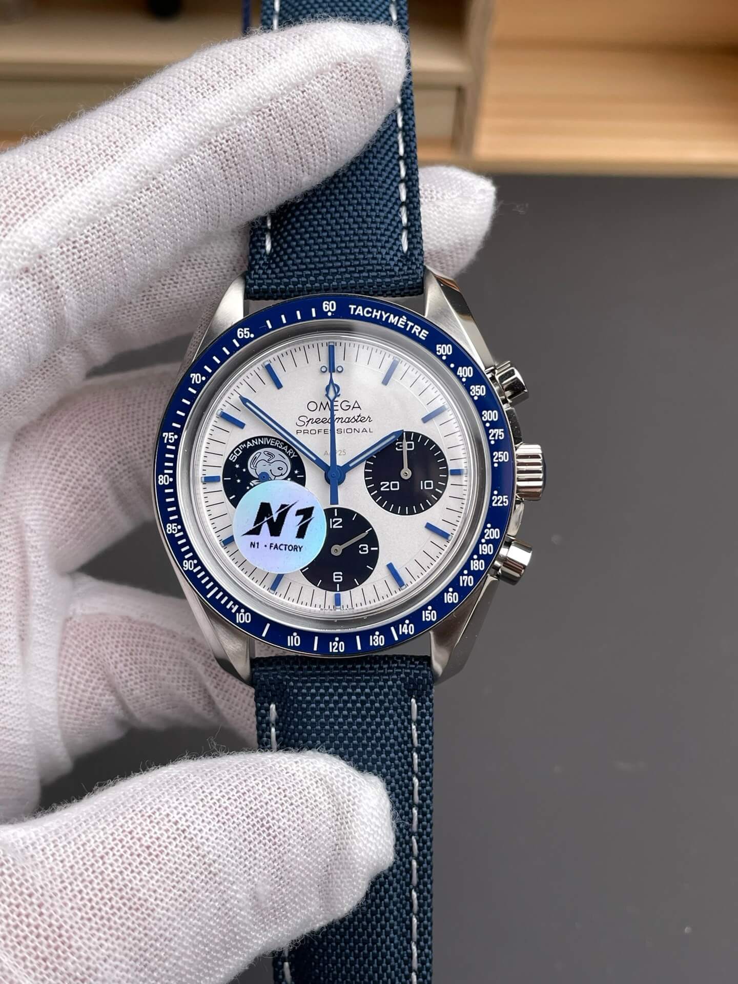 Omega Replica Speedmaster “Silver Snoopy Award” 50th Anniversary High Quality Watch 31032425002001