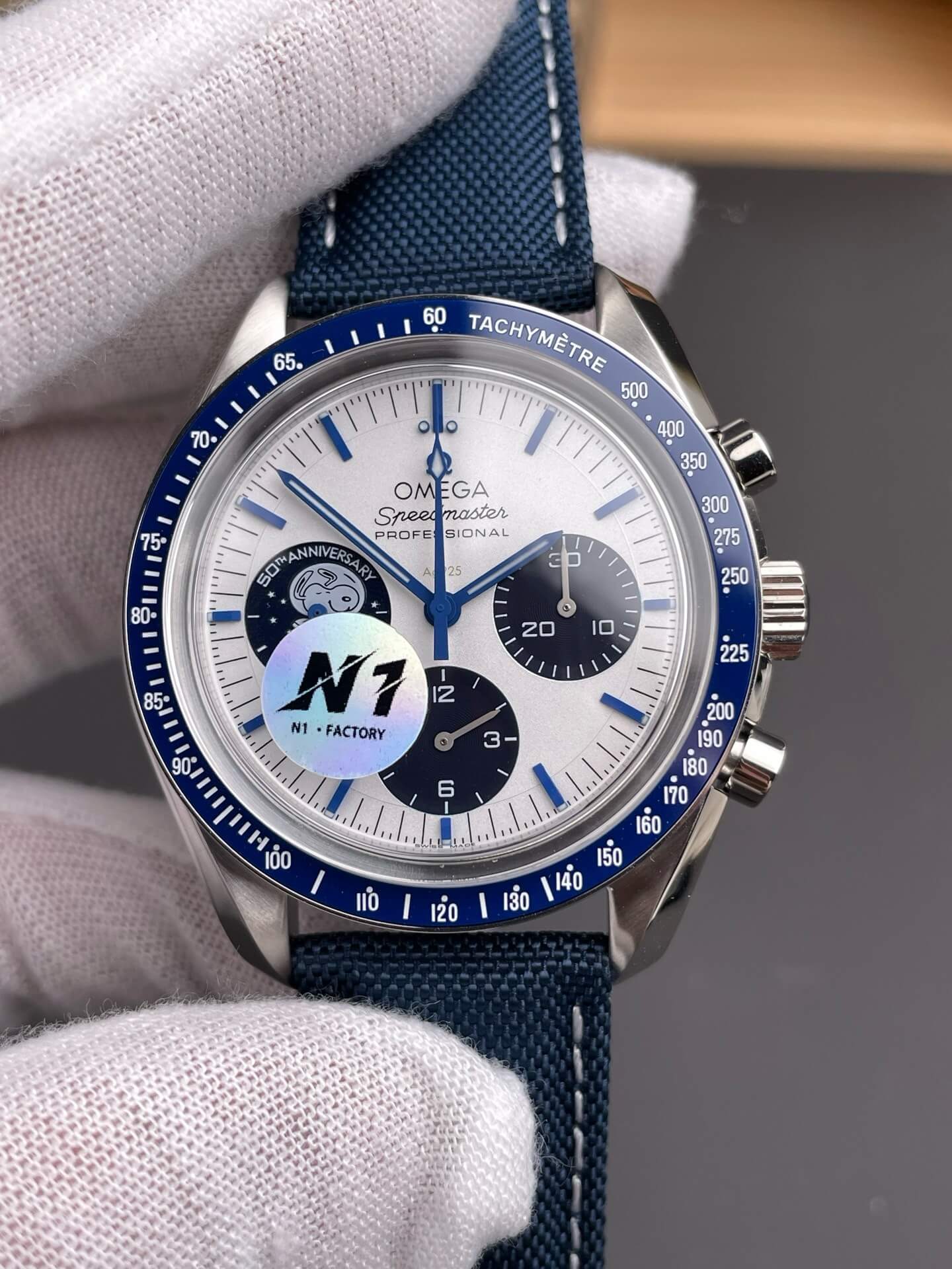 Omega Replica Speedmaster “Silver Snoopy Award” 50th Anniversary High Quality Watch 31032425002001