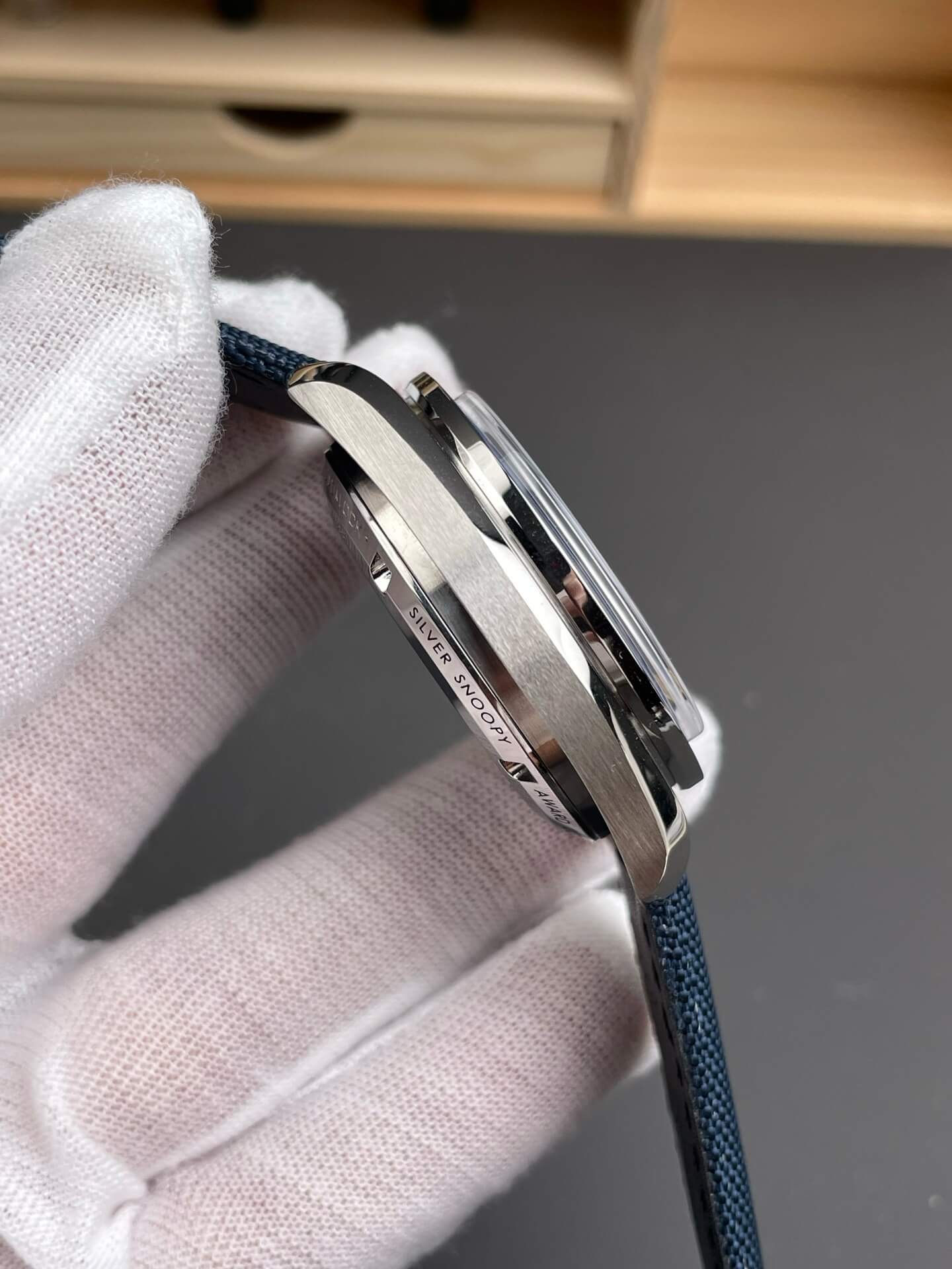 Omega Replica Speedmaster “Silver Snoopy Award” 50th Anniversary High Quality Watch 31032425002001