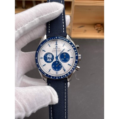 Omega Replica Speedmaster “Silver Snoopy Award” 50th Anniversary Super Clone Watch 31032425002001