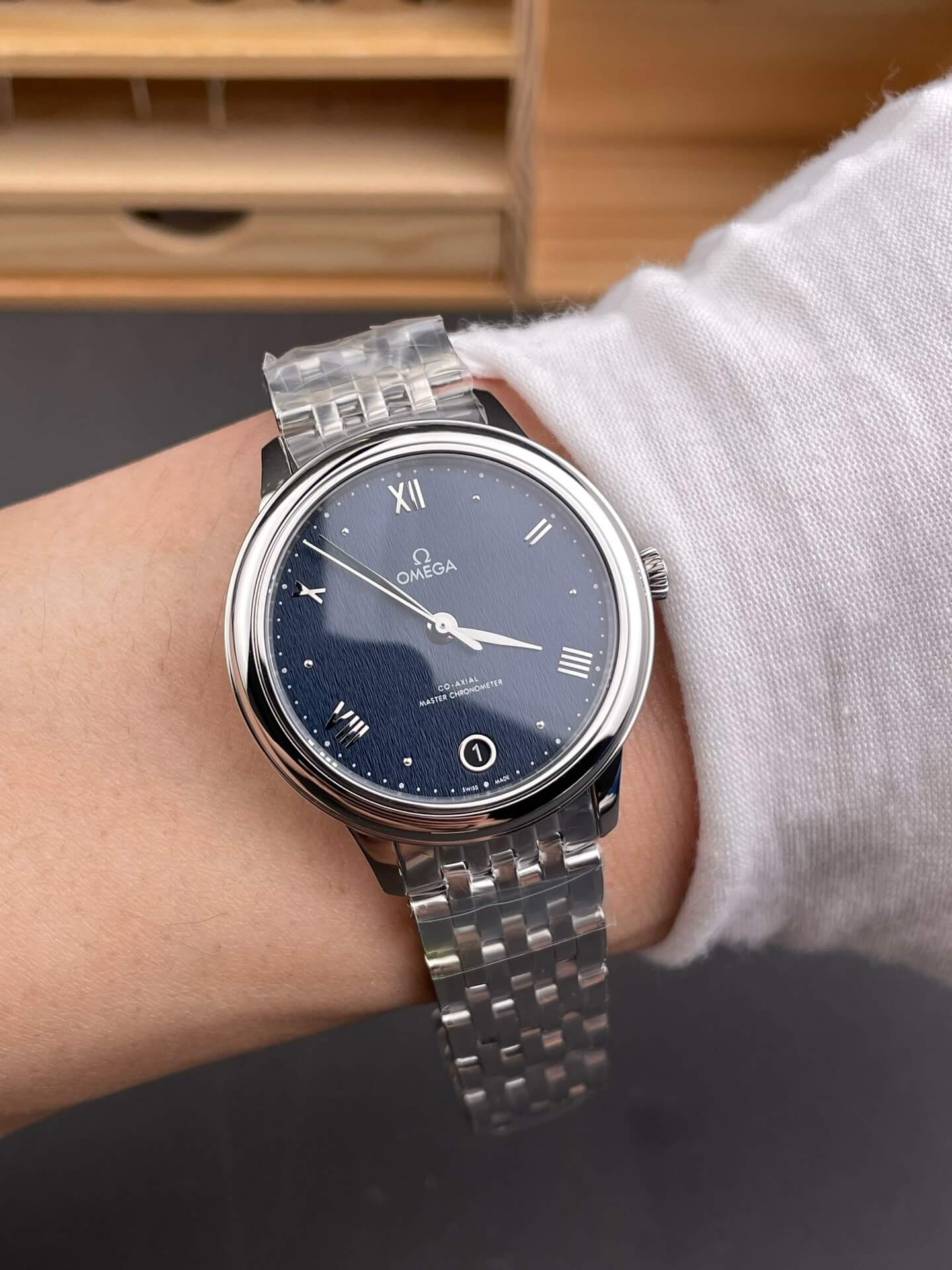 Omega Replica De Ville Prestige Super Clone Watch 43410342003002