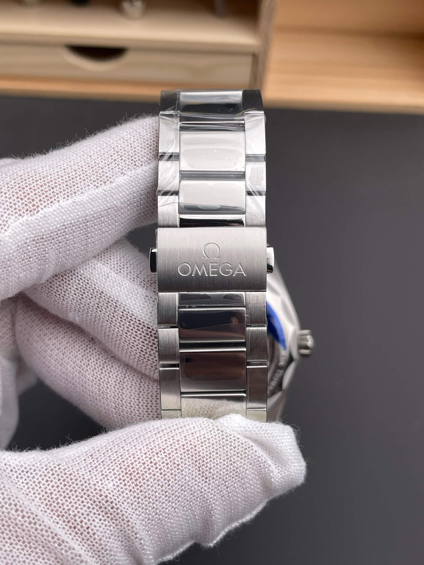 Omega Replica Seamaster Aqua Terra 150M Super Clone Watch 22010432203001 Omega Replica Seamaster Aqua Terra 150M Super Clone Watch 22010432203001