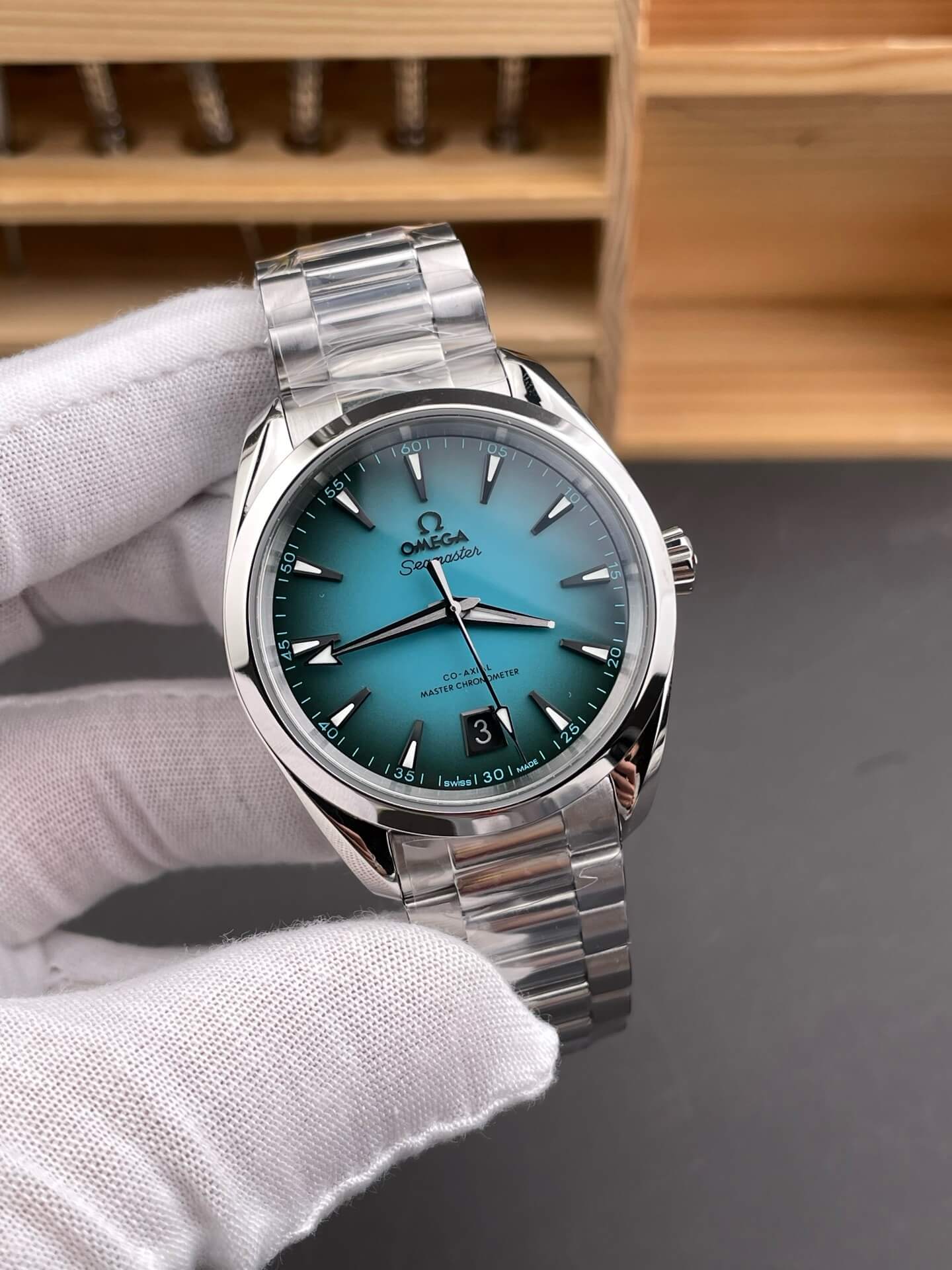 Omega Replica Seamaster Aqua Terra 150M Super Clone Watch 22010382003005