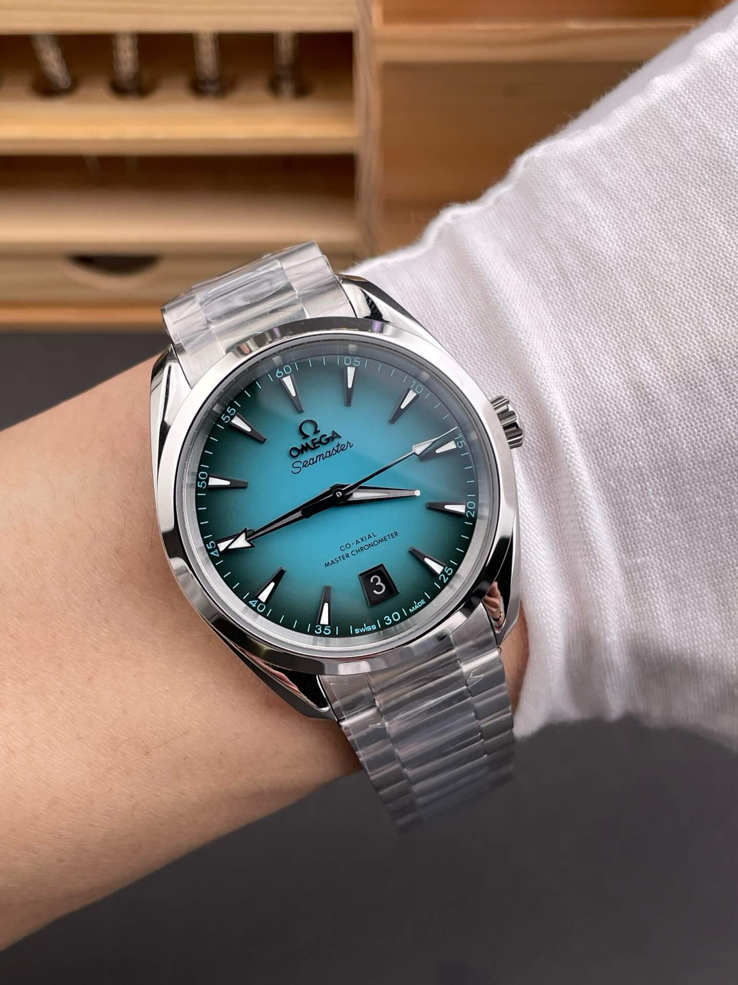 Omega Replica Seamaster Aqua Terra 150M Super Clone Watch 22010382003005