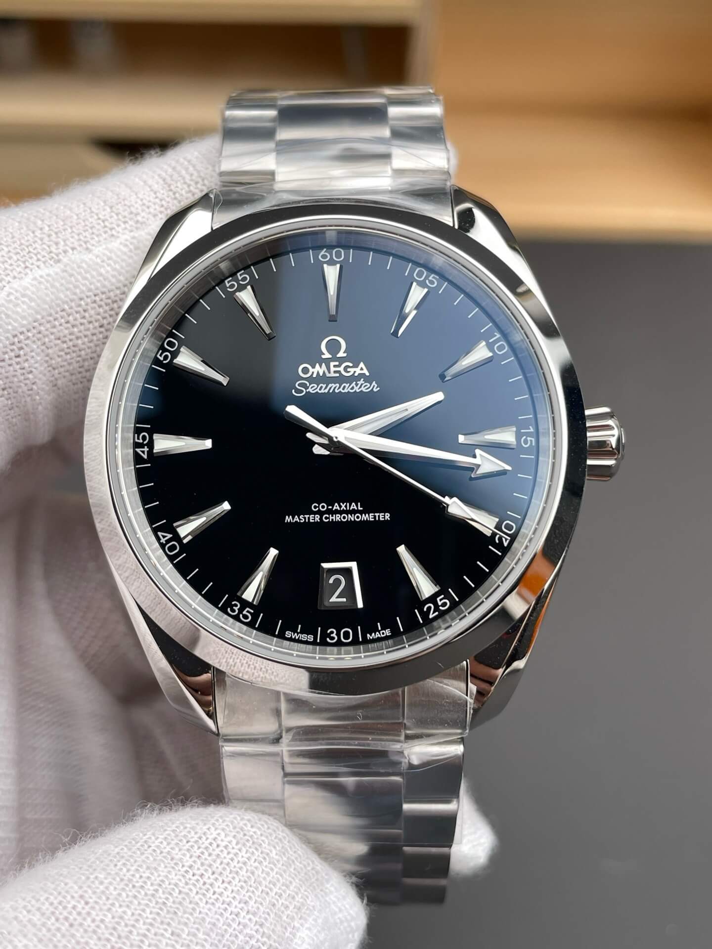 Omega Replica Seamaster Aqua Terra 150M Super Clone Watch 22010412101002 Omega Replica Seamaster Aqua Terra 150M Super Clone Watch 22010412101002