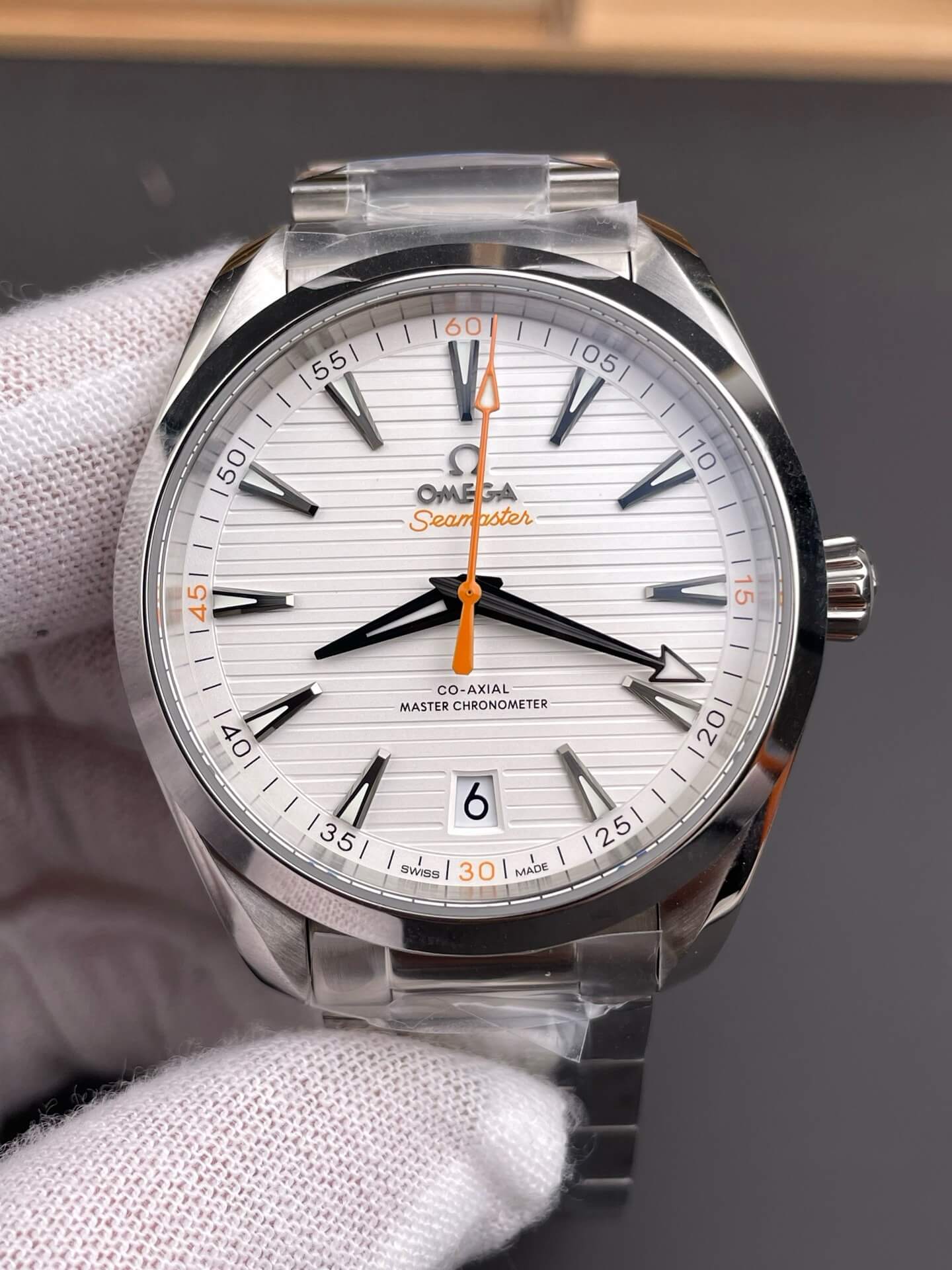 Omega Replica Seamaster Aqua Terra 150M Super Clone Watch 22010412102001 Omega Replica Seamaster Aqua Terra 150M Super Clone Watch 22010412102001