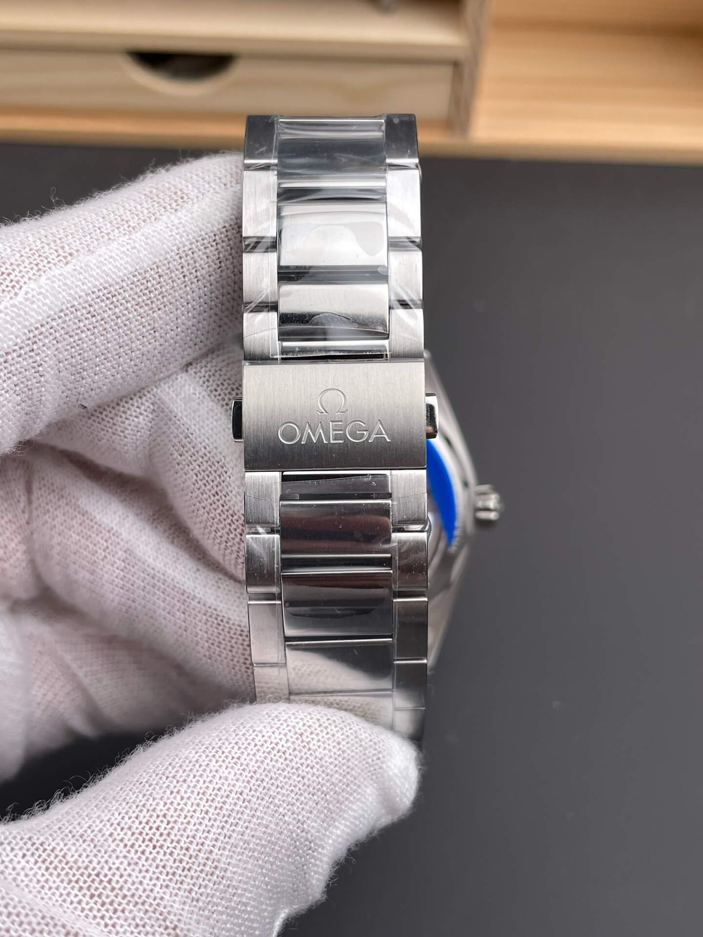 Omega Replica Seamaster Aqua Terra 150M Super Clone Watch 22010412102001 Omega Replica Seamaster Aqua Terra 150M Super Clone Watch 22010412102001