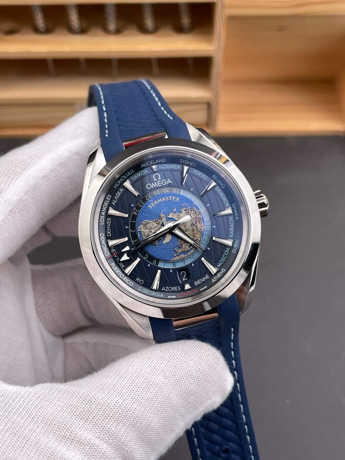 Omega Replica Seamaster Aqua Terra 150M Super Clone Watch 22012432203001