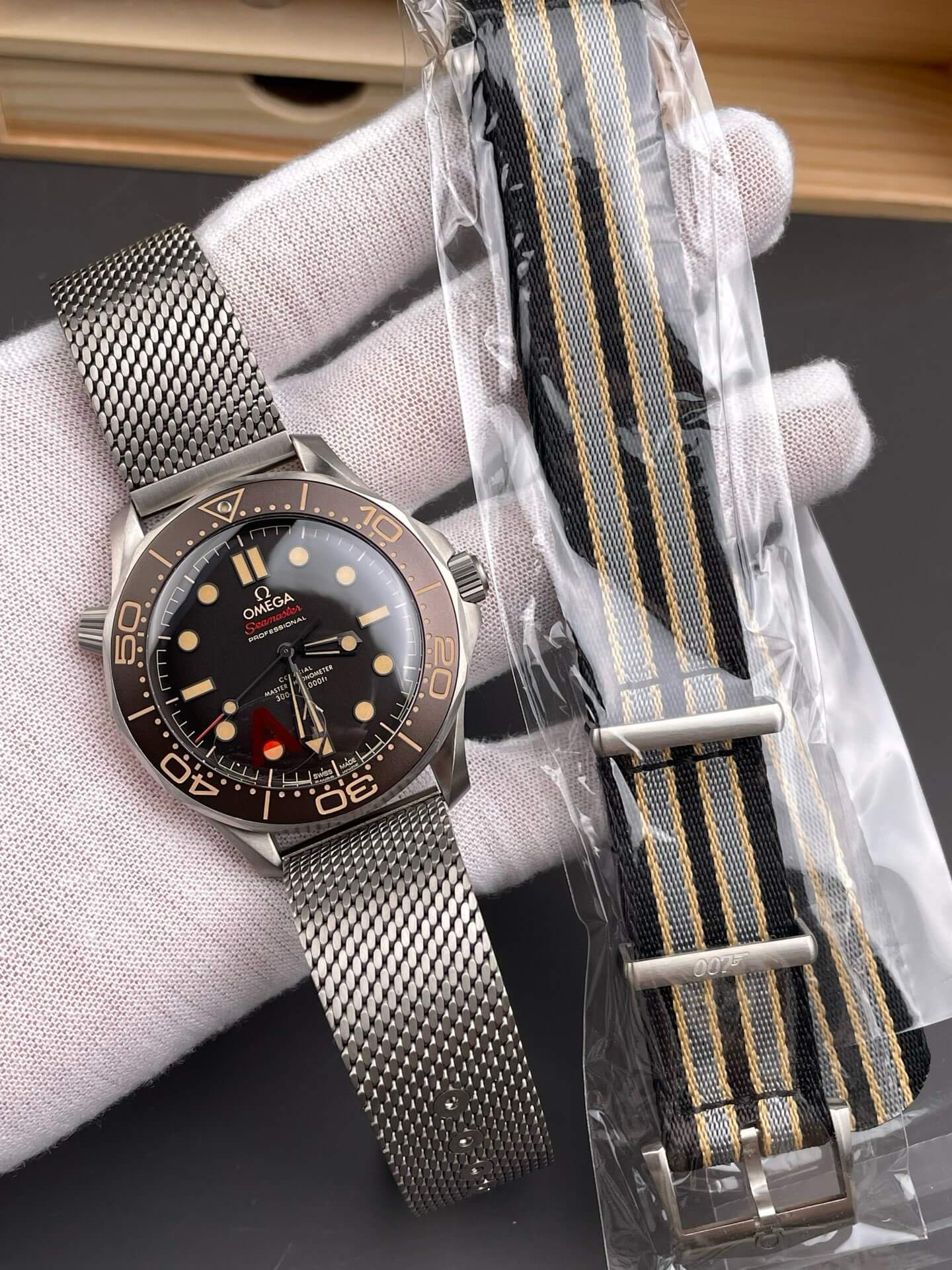 Omega Replica Seamaster Diver 300M 007 Edition Super Clone Watch 21090422001001 Omega Replica Seamaster Diver 300M 007 Edition Super Clone Watch 21090422001001