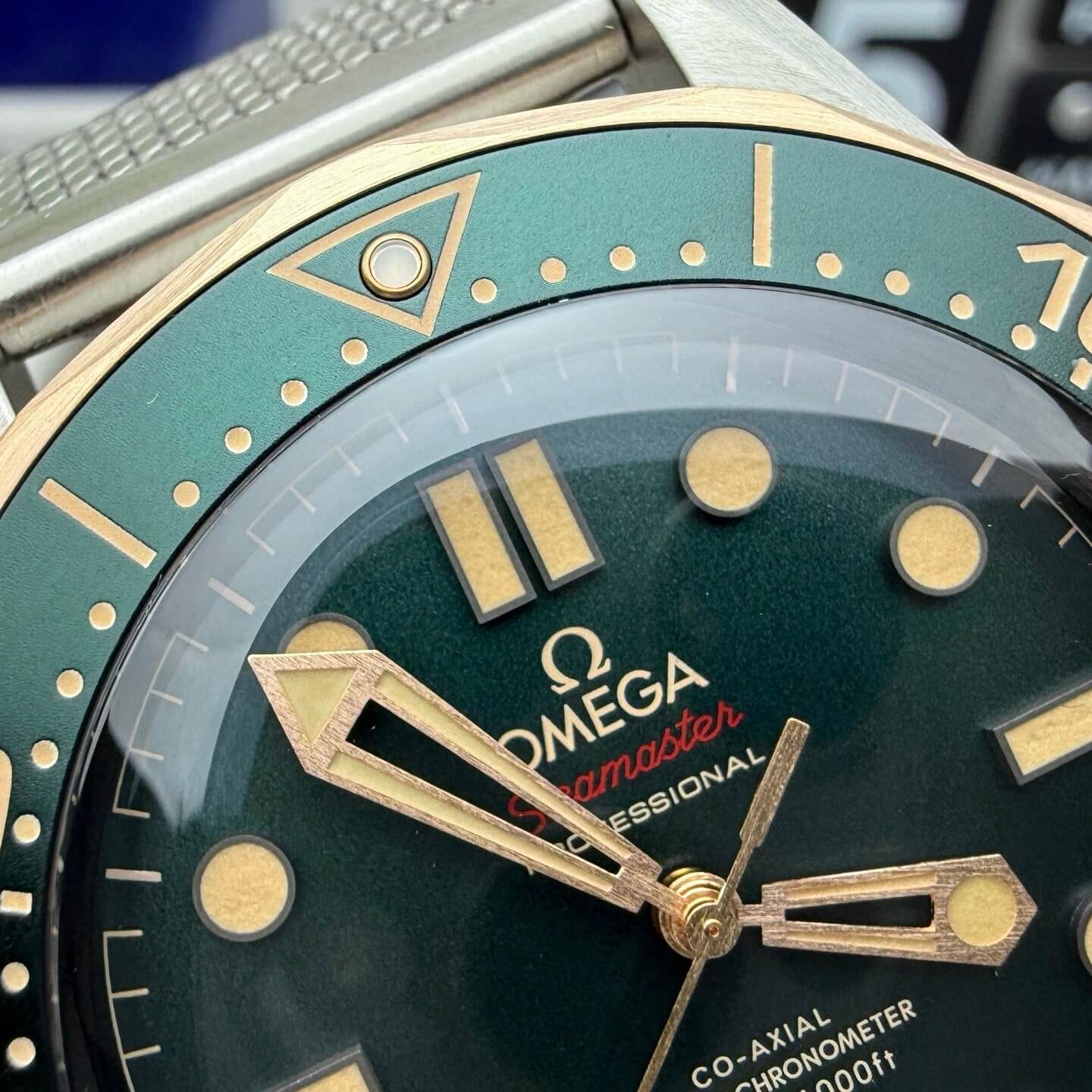 Omega Replica Seamaster Diver 300M 007 Edition Super Clone Watch 21090422010001