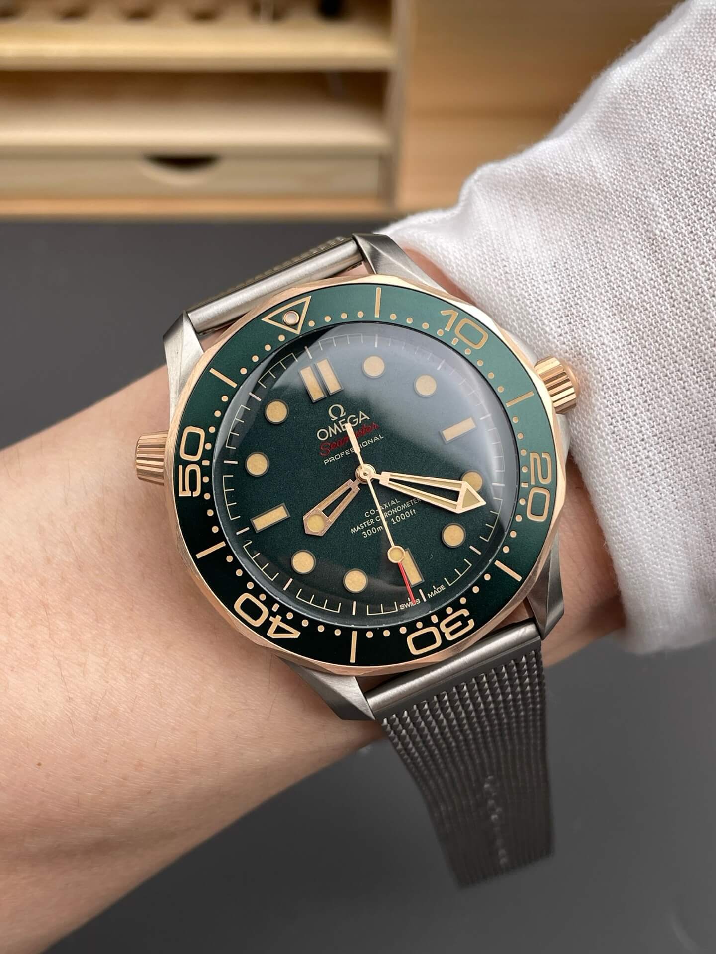 Omega Replica Seamaster Diver 300M 007 Edition Super Clone Watch 21090422010001 Omega Replica Seamaster Diver 300M 007 Edition Super Clone Watch 21090422010001