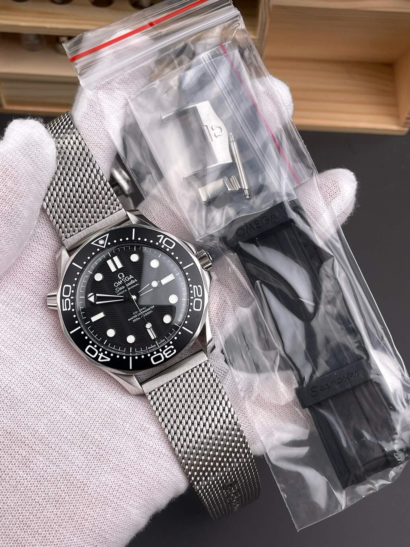 Omega Replica Seamaster Diver 300M Super Clone Watch 21030422001010 Omega Replica Seamaster Diver 300M Super Clone Watch 21030422001010