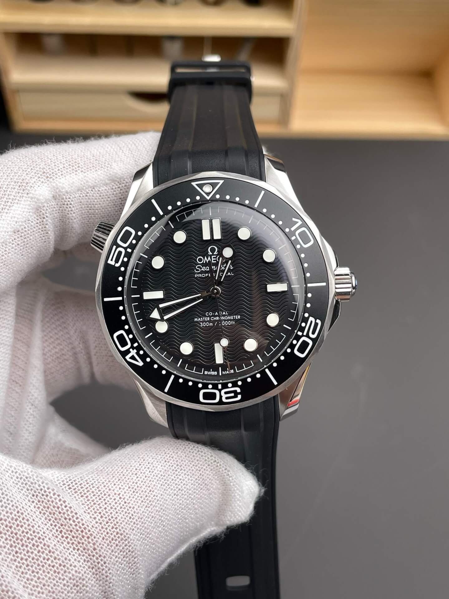 Omega Replica Seamaster Diver 300M Super Clone Watch 21032422001003 Omega Replica Seamaster Diver 300M Super Clone Watch 21032422001003