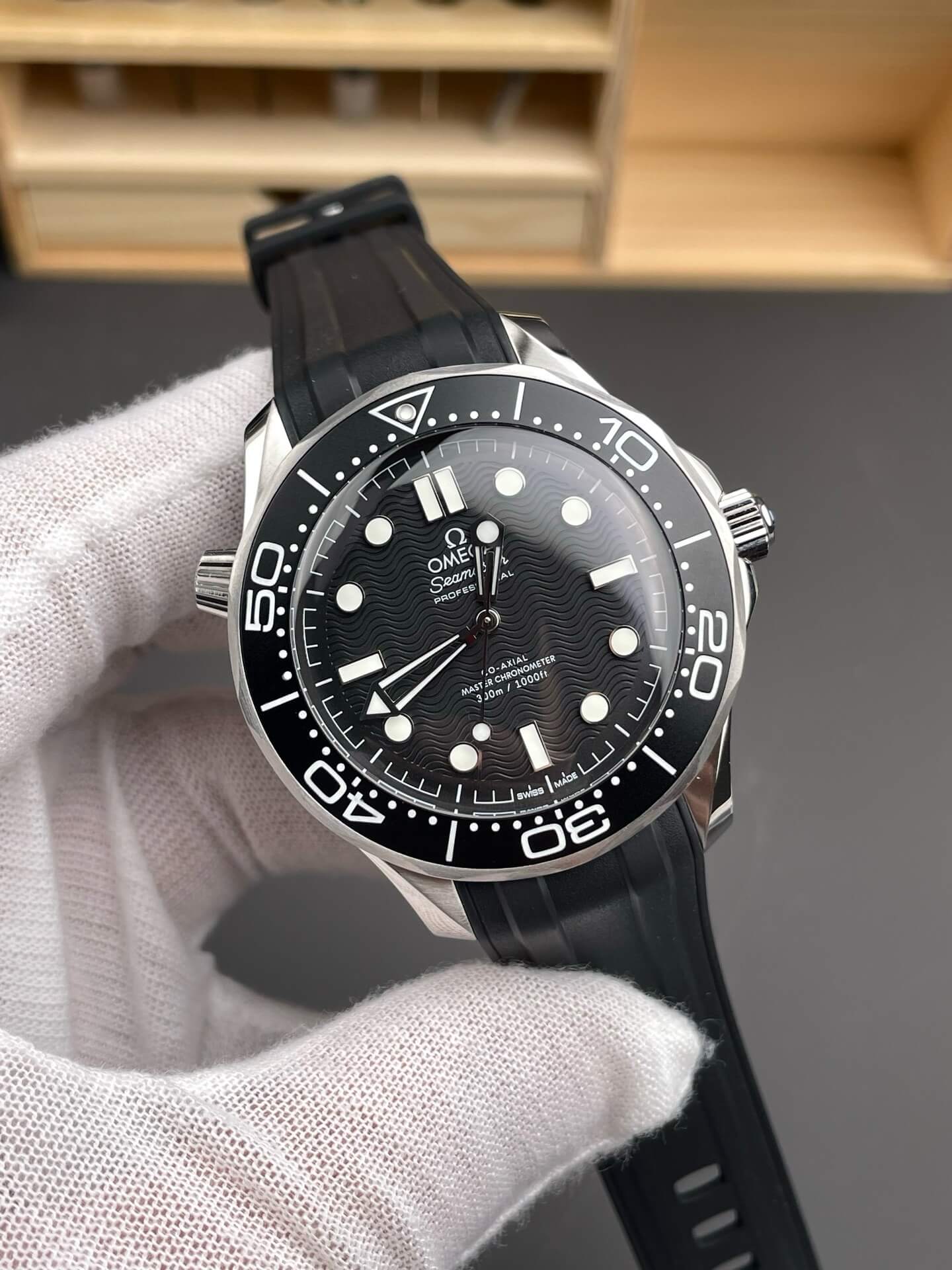 Omega Replica Seamaster Diver 300M Super Clone Watch 21032422001003 Omega Replica Seamaster Diver 300M Super Clone Watch 21032422001003
