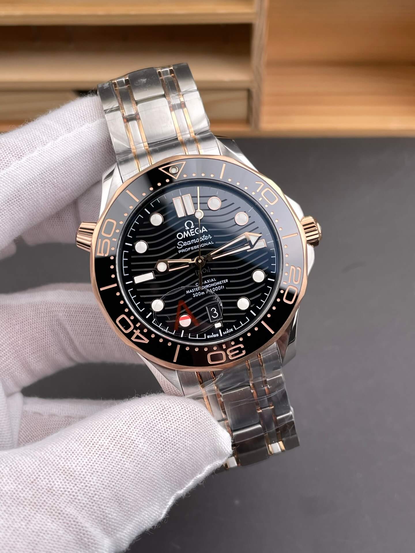 Omega Replica Seamaster Diver 300M Super Clone Watch 21020422001001