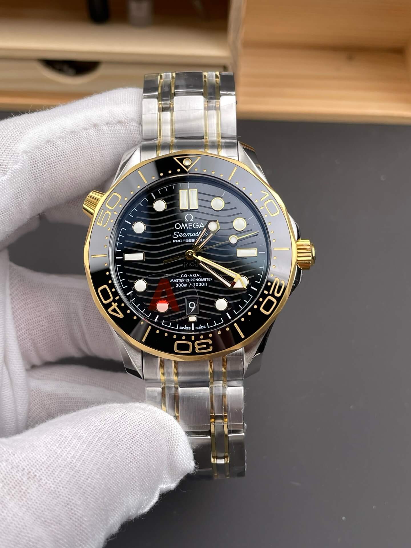 Omega Replica Seamaster Diver 300M Super Clone Watch 21020422001002