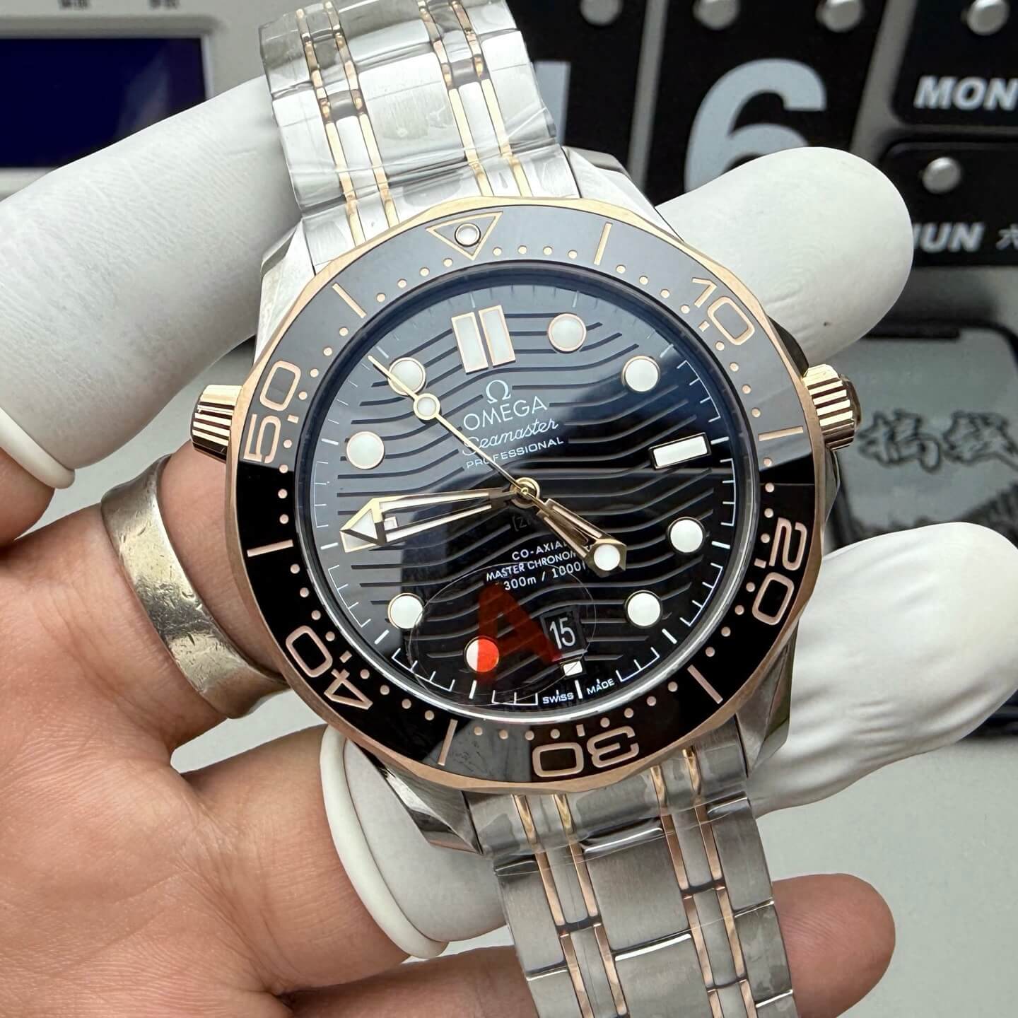 Omega Replica Seamaster Diver 300M Super Clone Watch 21020422001002