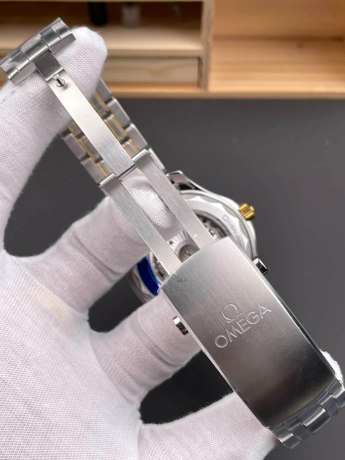 Omega Replica Seamaster Diver 300M Super Clone Watch 21020422001002