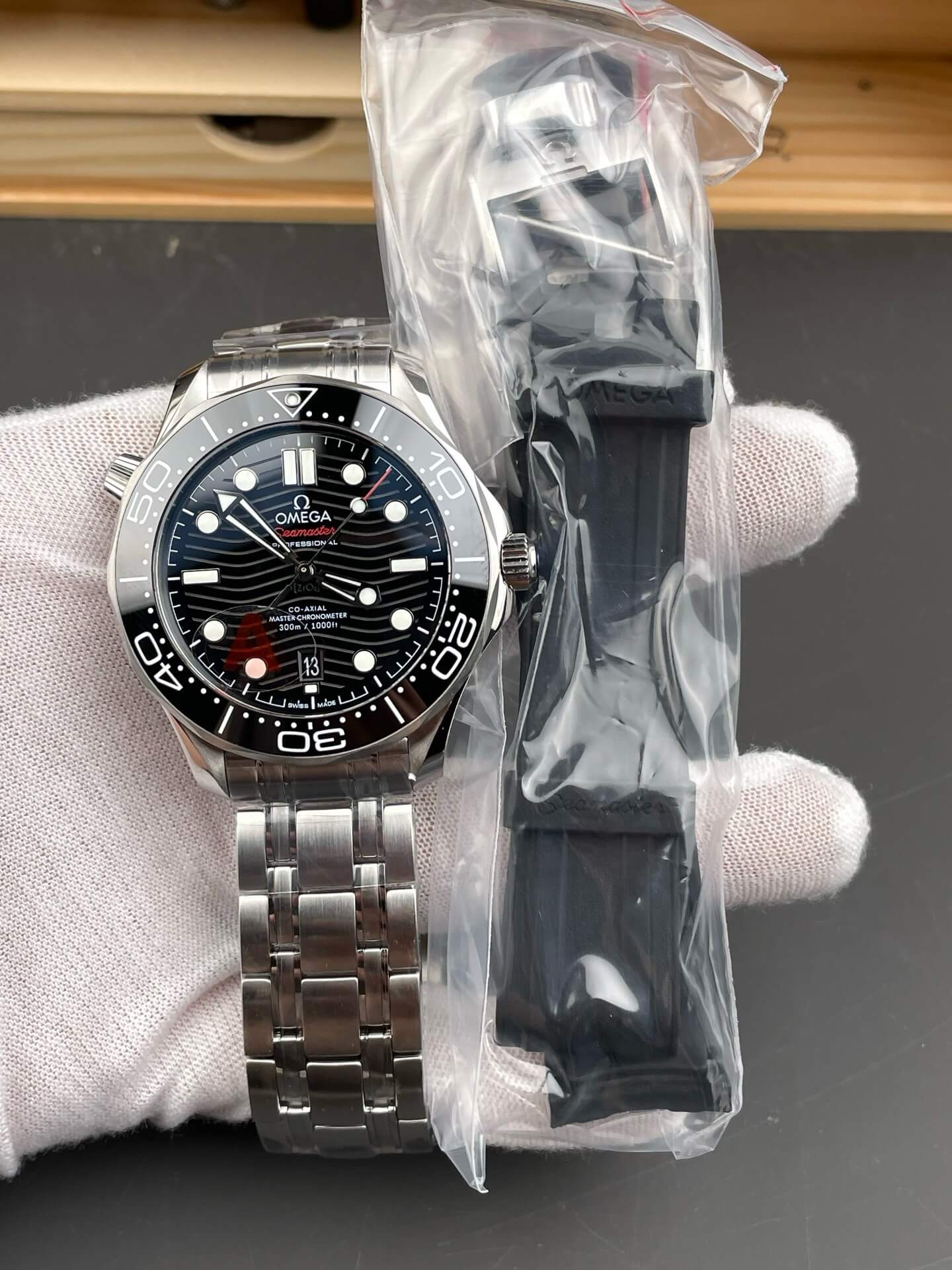 Omega Replica Seamaster Diver 300M Super Clone Watch 21030422001001 Omega Replica Seamaster Diver 300M Super Clone Watch 21030422001001