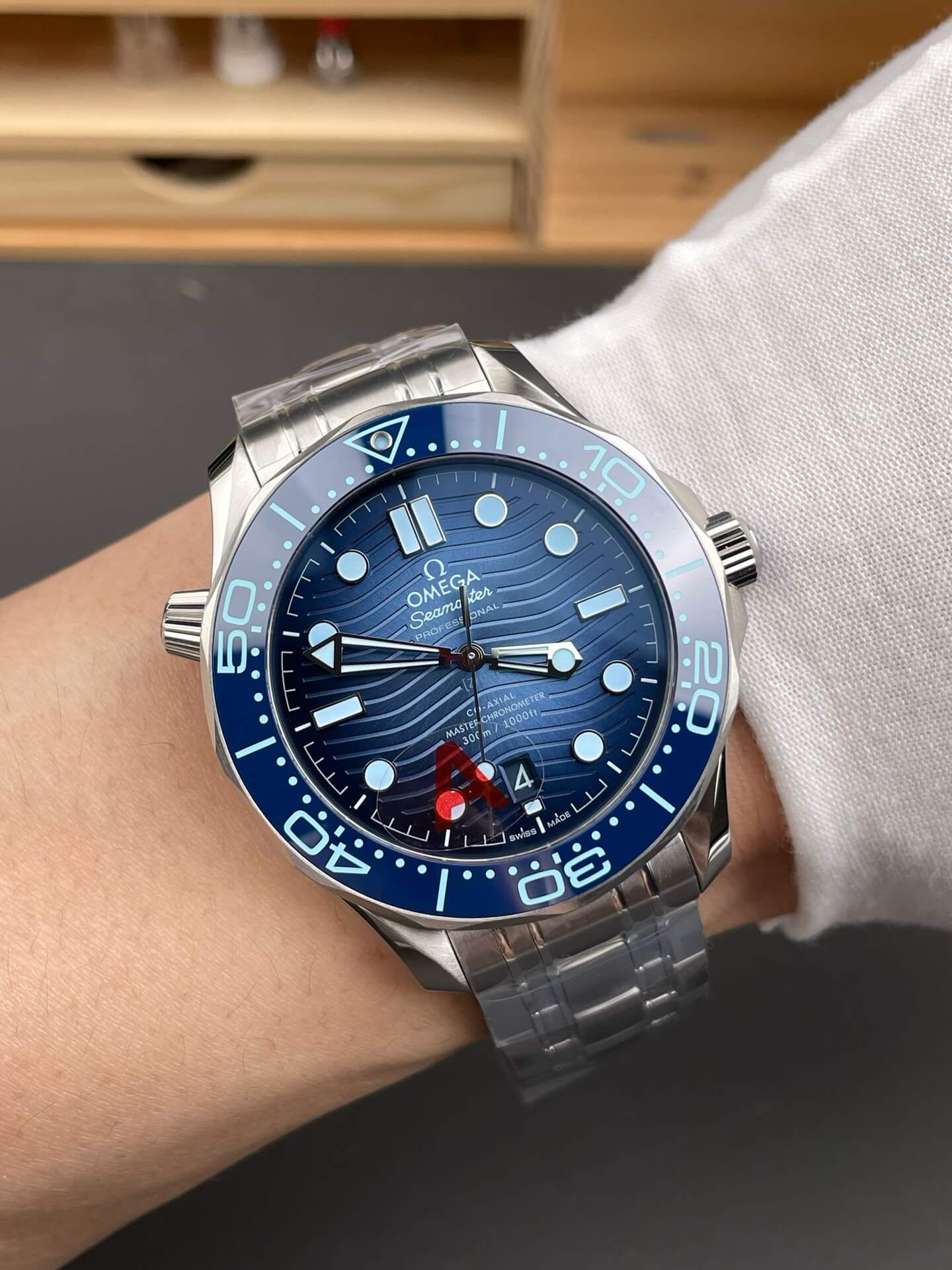 Omega Replica Seamaster Diver 300M Super Clone Watch 21030422003003 Omega Replica Seamaster Diver 300M Super Clone Watch 21030422003003