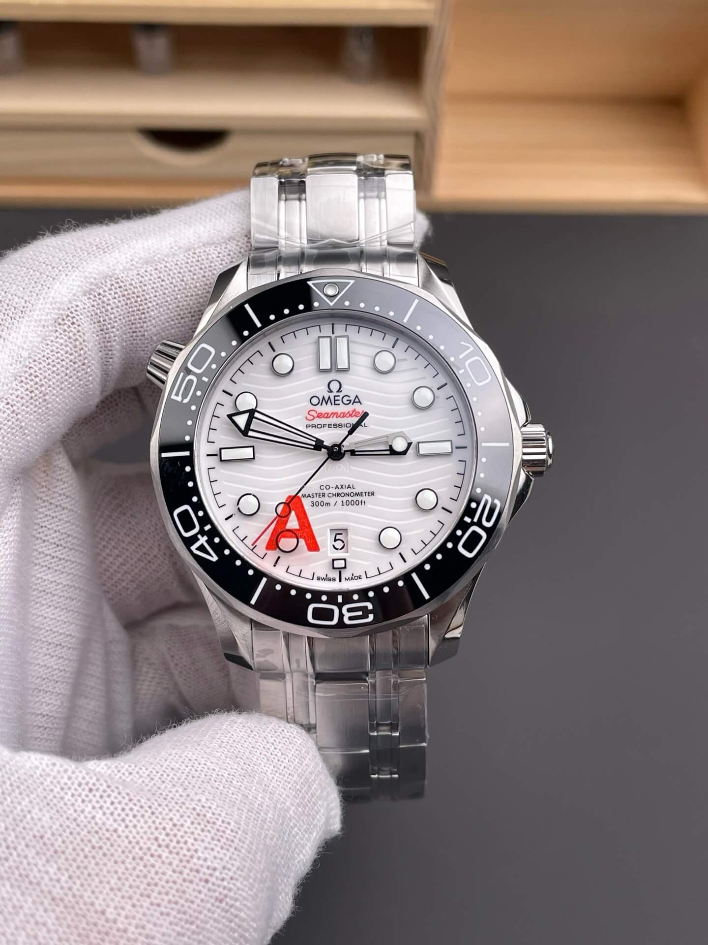 Omega Replica Seamaster Diver 300M Super Clone Watch 21030422004001 Omega Replica Seamaster Diver 300M Super Clone Watch 21030422004001