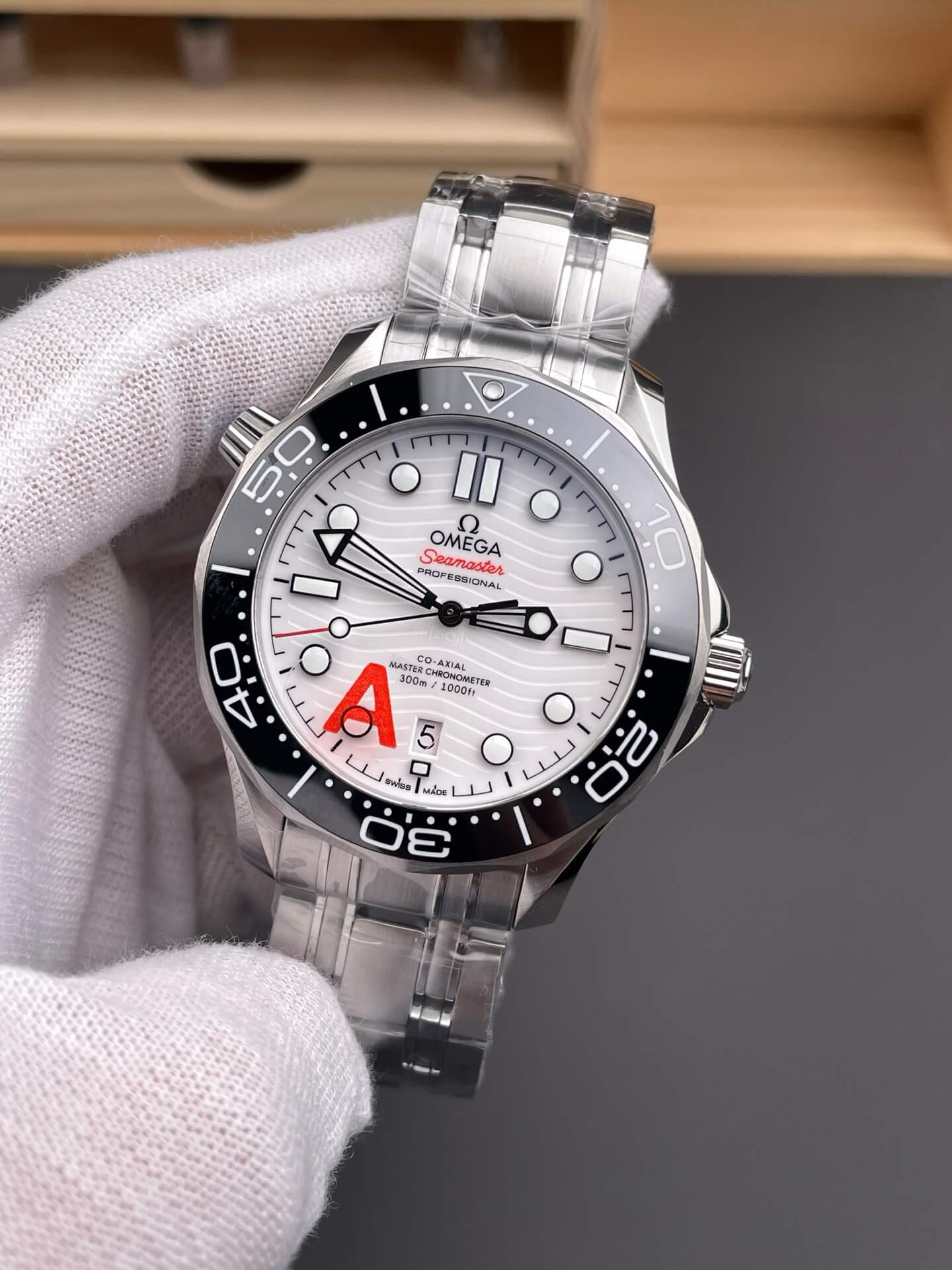 Omega Replica Seamaster Diver 300M Super Clone Watch 21030422004001 Omega Replica Seamaster Diver 300M Super Clone Watch 21030422004001