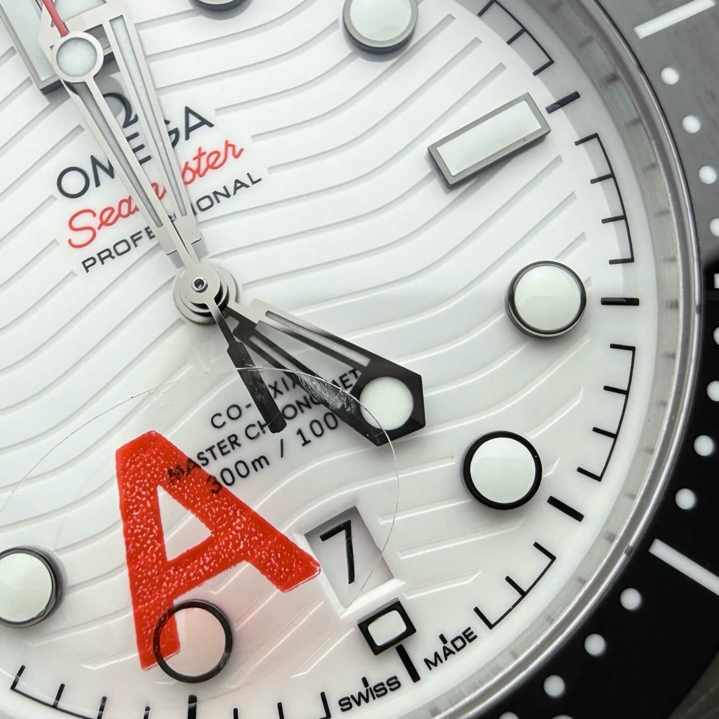 Omega Replica Seamaster Diver 300M Super Clone Watch 21030422004001 Omega Replica Seamaster Diver 300M Super Clone Watch 21030422004001