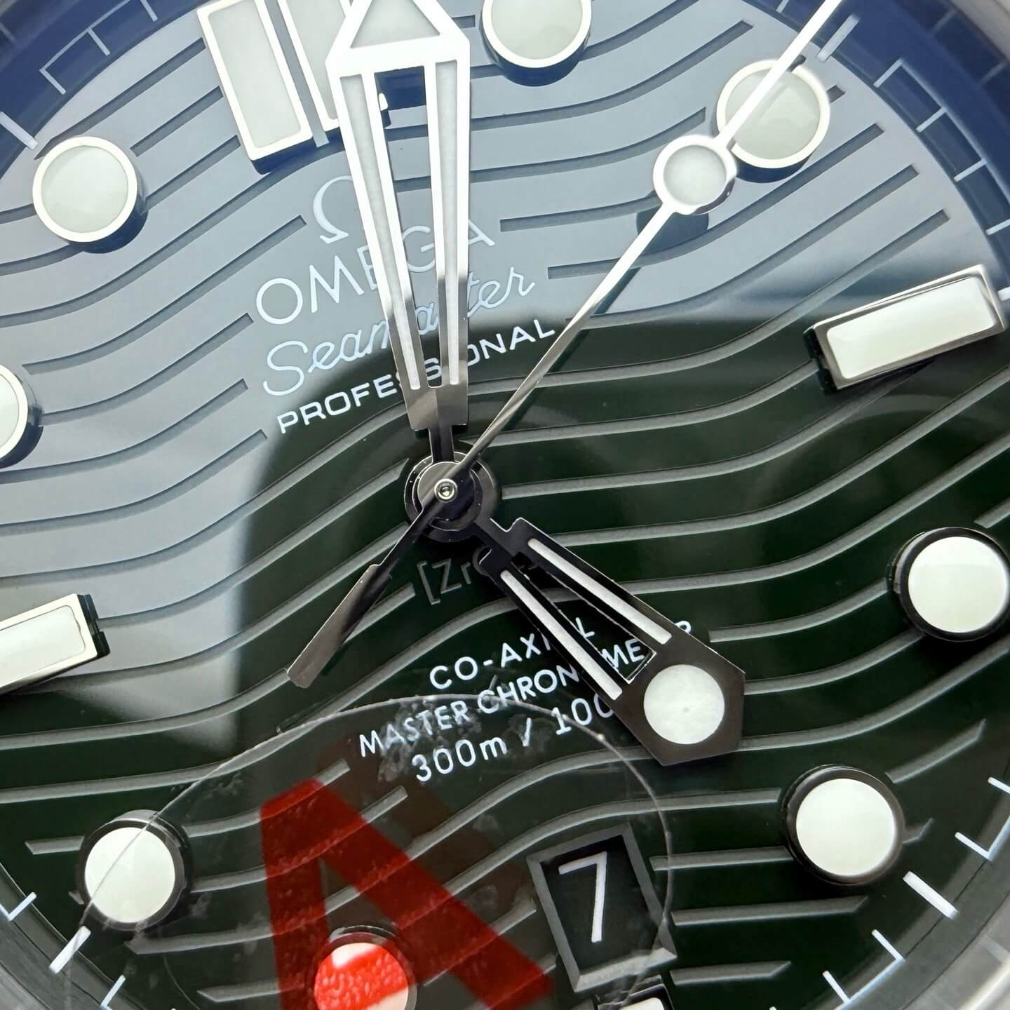 Omega Replica Seamaster Diver 300M Super Clone Watch 21030422010001 Omega Replica Seamaster Diver 300M Super Clone Watch 21030422010001