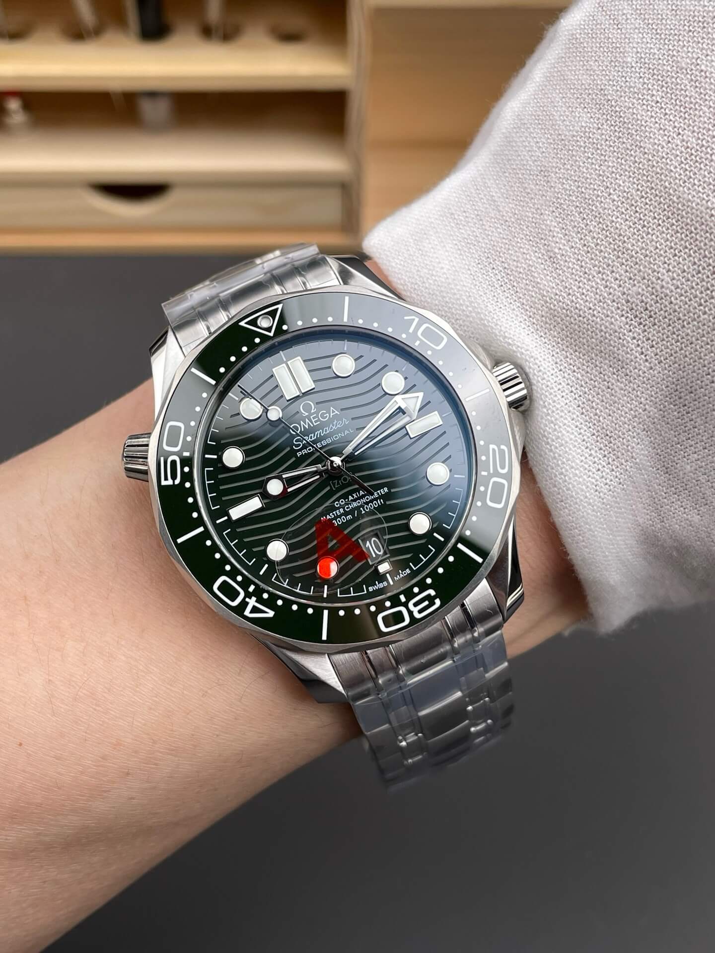 Omega Replica Seamaster Diver 300M Super Clone Watch 21030422010001