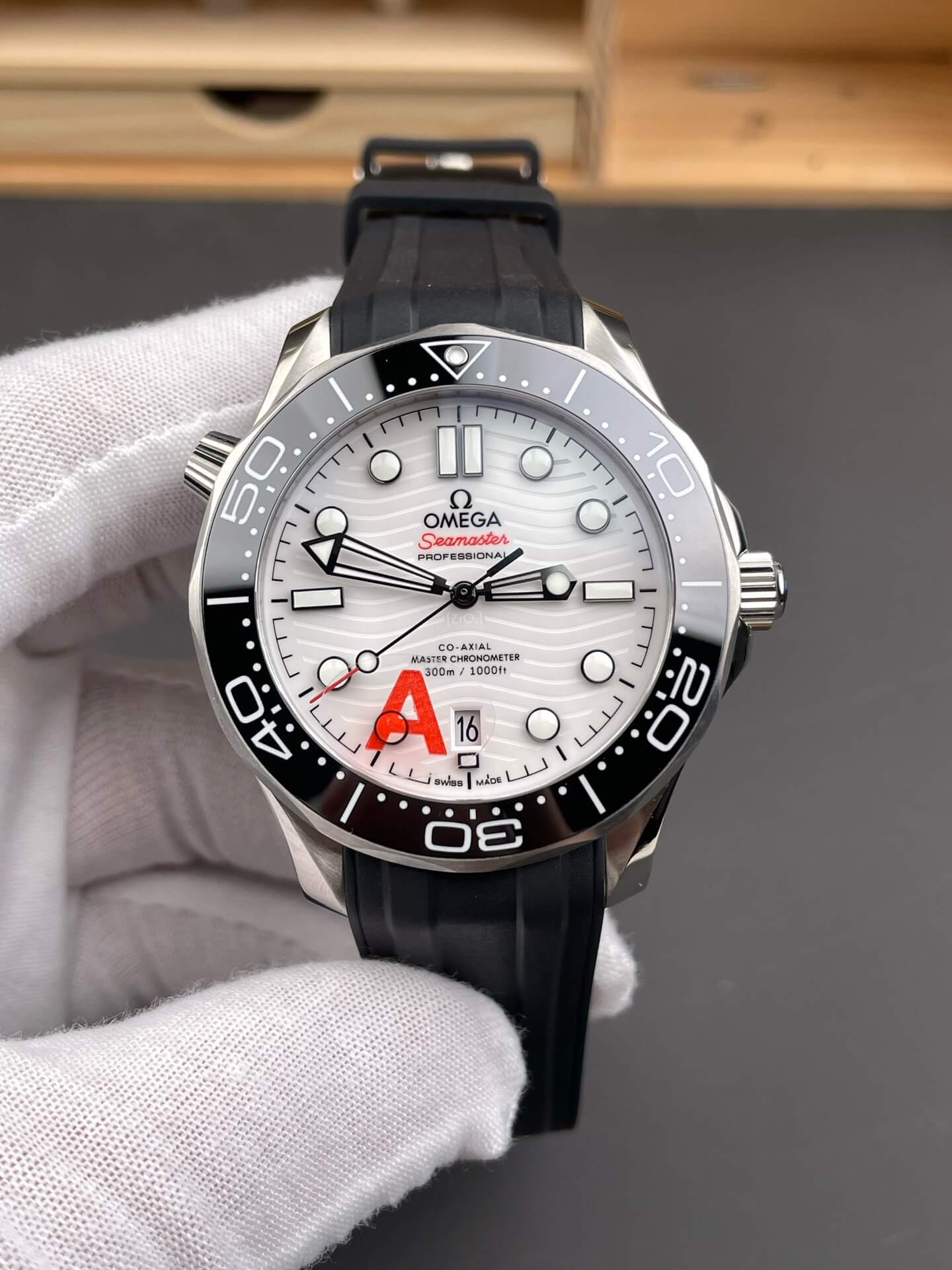 Omega Replica Seamaster Diver 300M Super Clone Watch 21032422004001 Omega Replica Seamaster Diver 300M Super Clone Watch 21032422004001
