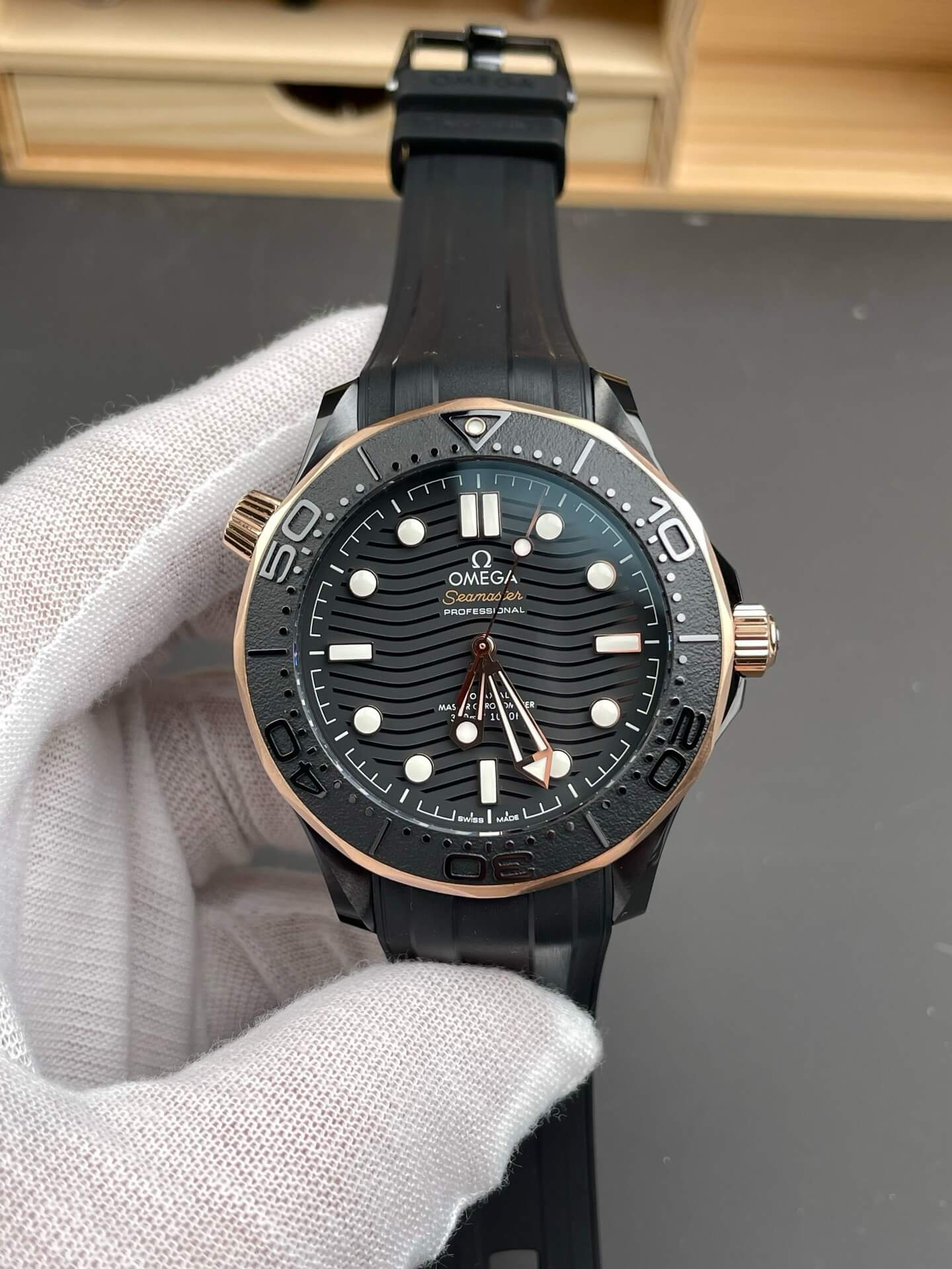 Omega Replica Seamaster Diver 300M Super Clone Watch 21062442001001 Omega Replica Seamaster Diver 300M Super Clone Watch 21062442001001