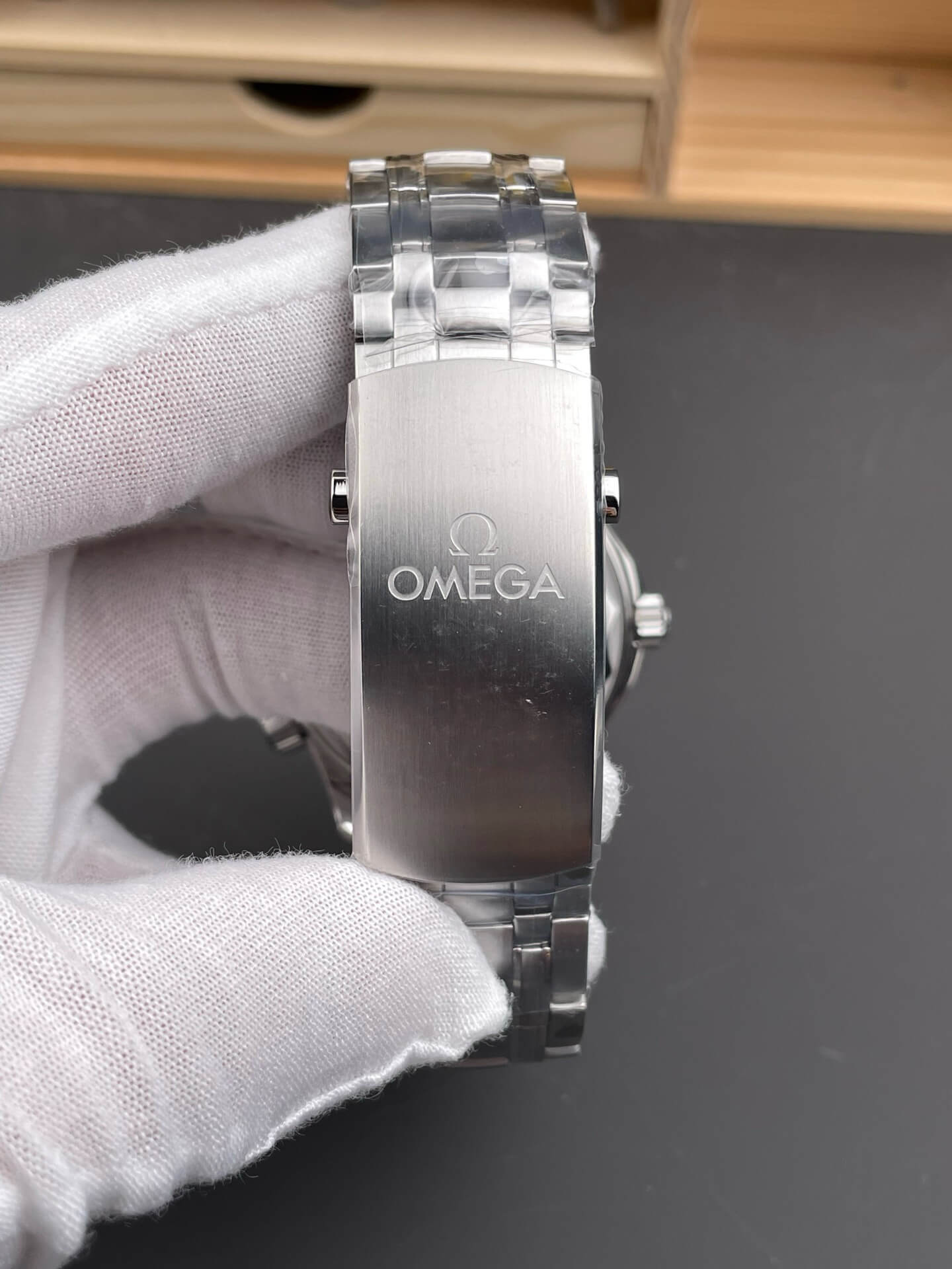 Omega Replica Seamaster Diver 300M Super Clone Watch America's Cup Limited 21030422004002 Omega Replica Seamaster Diver 300M Super Clone Watch America's Cup Limited 21030422004002