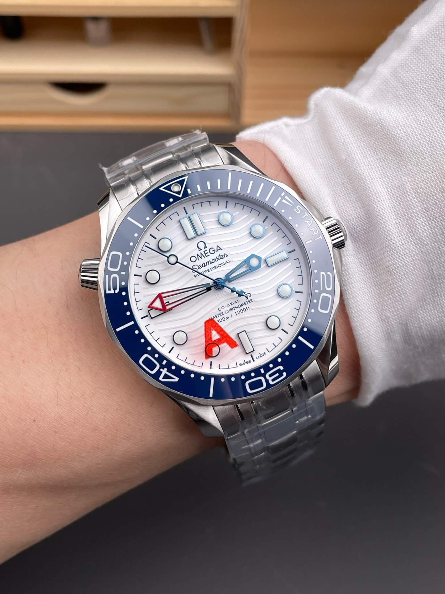 Omega Replica Seamaster Diver 300M Super Clone Watch America's Cup Limited 21030422004002 Omega Replica Seamaster Diver 300M Super Clone Watch America's Cup Limited 21030422004002