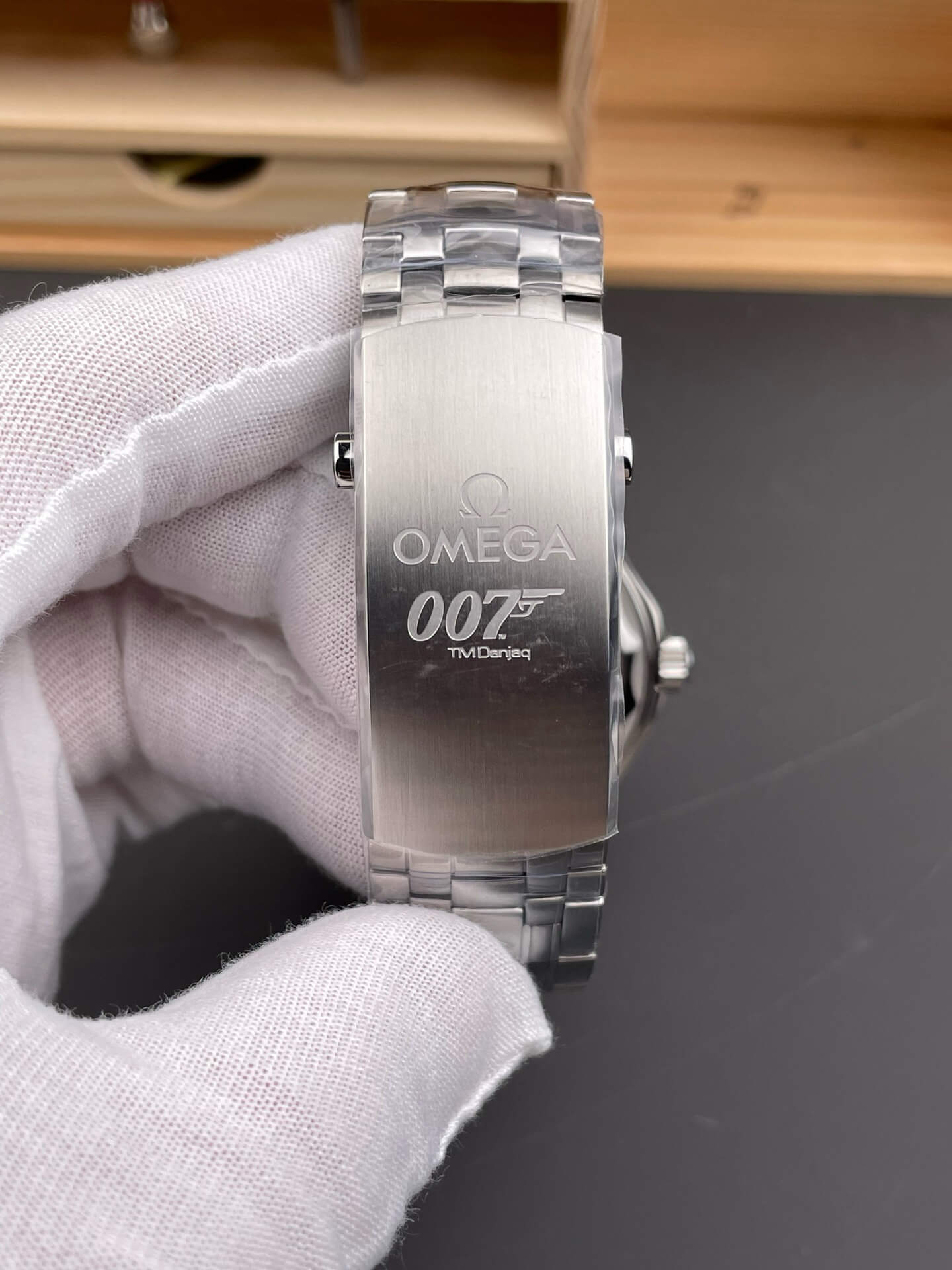Omega Replica Seamaster Diver 300M James Bond Super Clone Watch 21022422001004 Omega Replica Seamaster Diver 300M James Bond Super Clone Watch 21022422001004