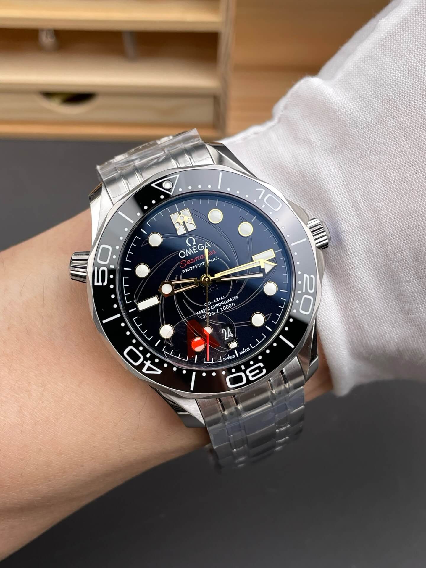 Omega Replica Seamaster Diver 300M James Bond Super Clone Watch 21022422001004 Omega Replica Seamaster Diver 300M James Bond Super Clone Watch 21022422001004