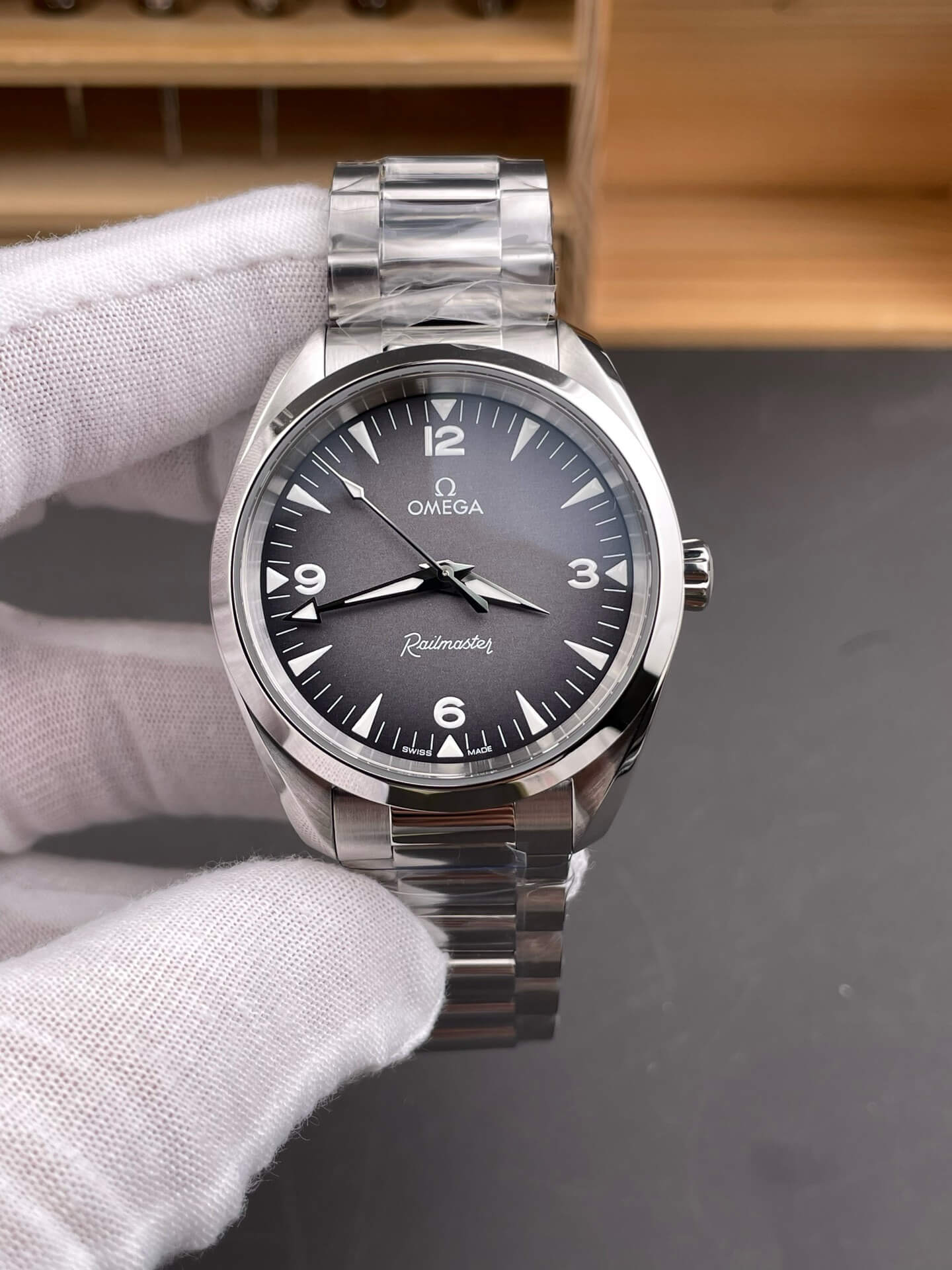 Omega Replica Seamaster Heritage Models Railmaster Super Clone Watch 23510382006001