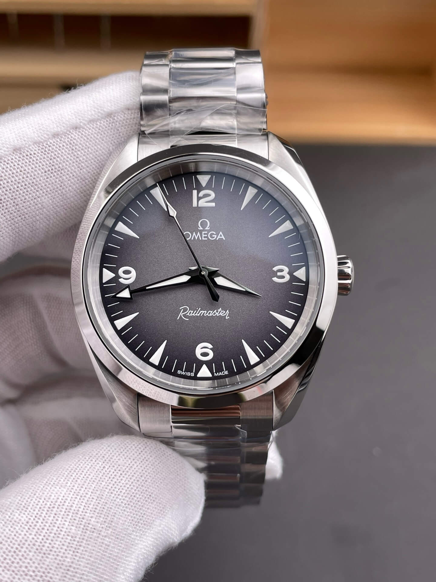 Omega Replica Seamaster Heritage Models Railmaster Super Clone Watch 23510382006001