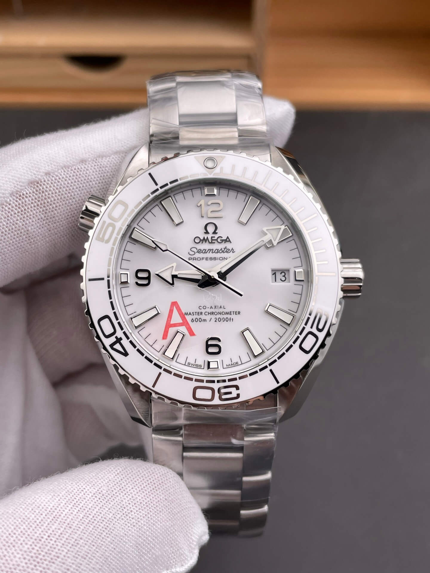 Omega Replica Seamaster Planet Ocean 600M Super Clone Watch 21530402004001